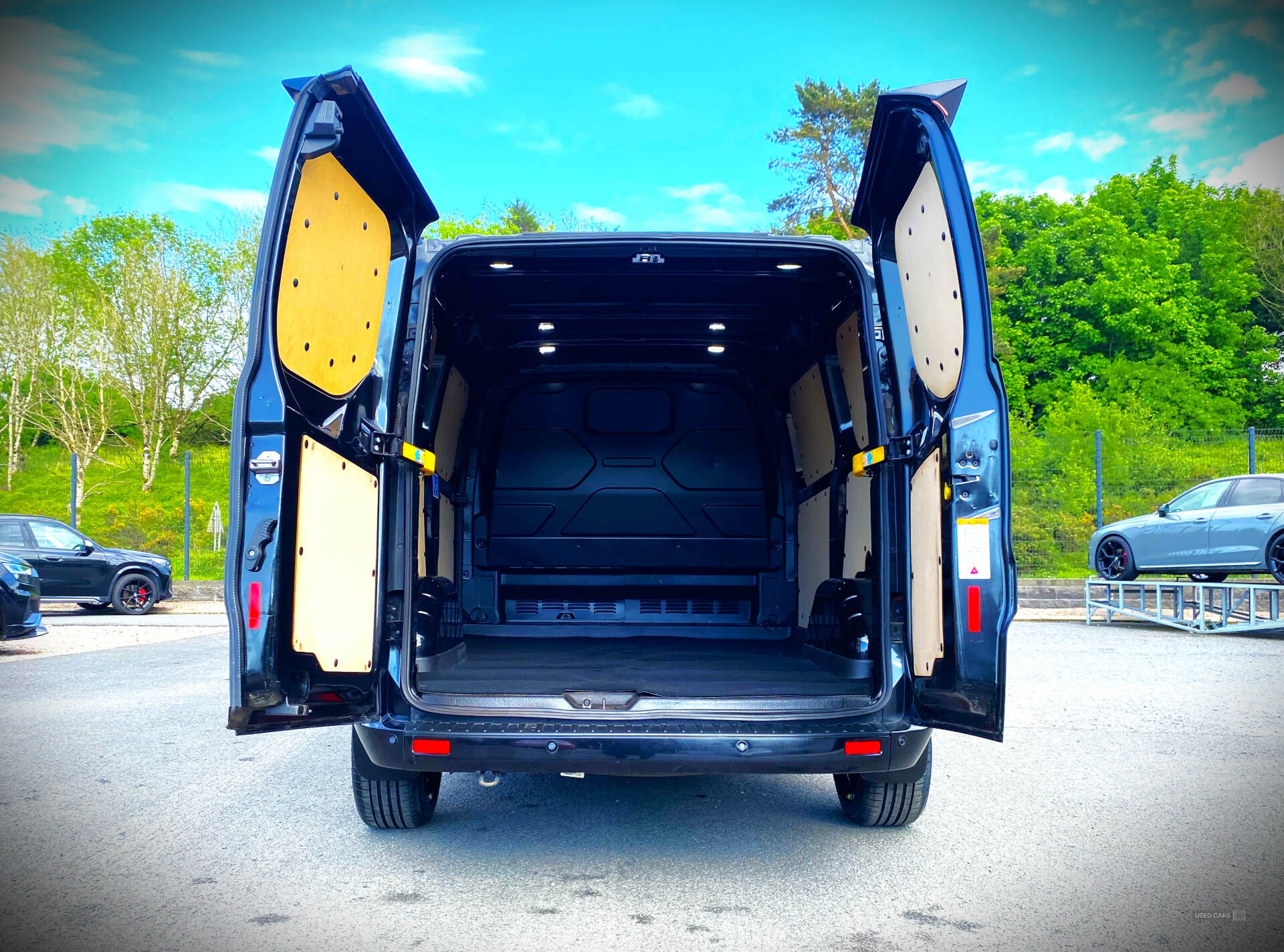Jun 2021 Ford Transit Custom 2.0 EcoBlue 130ps Low Roof Limited Van Auto