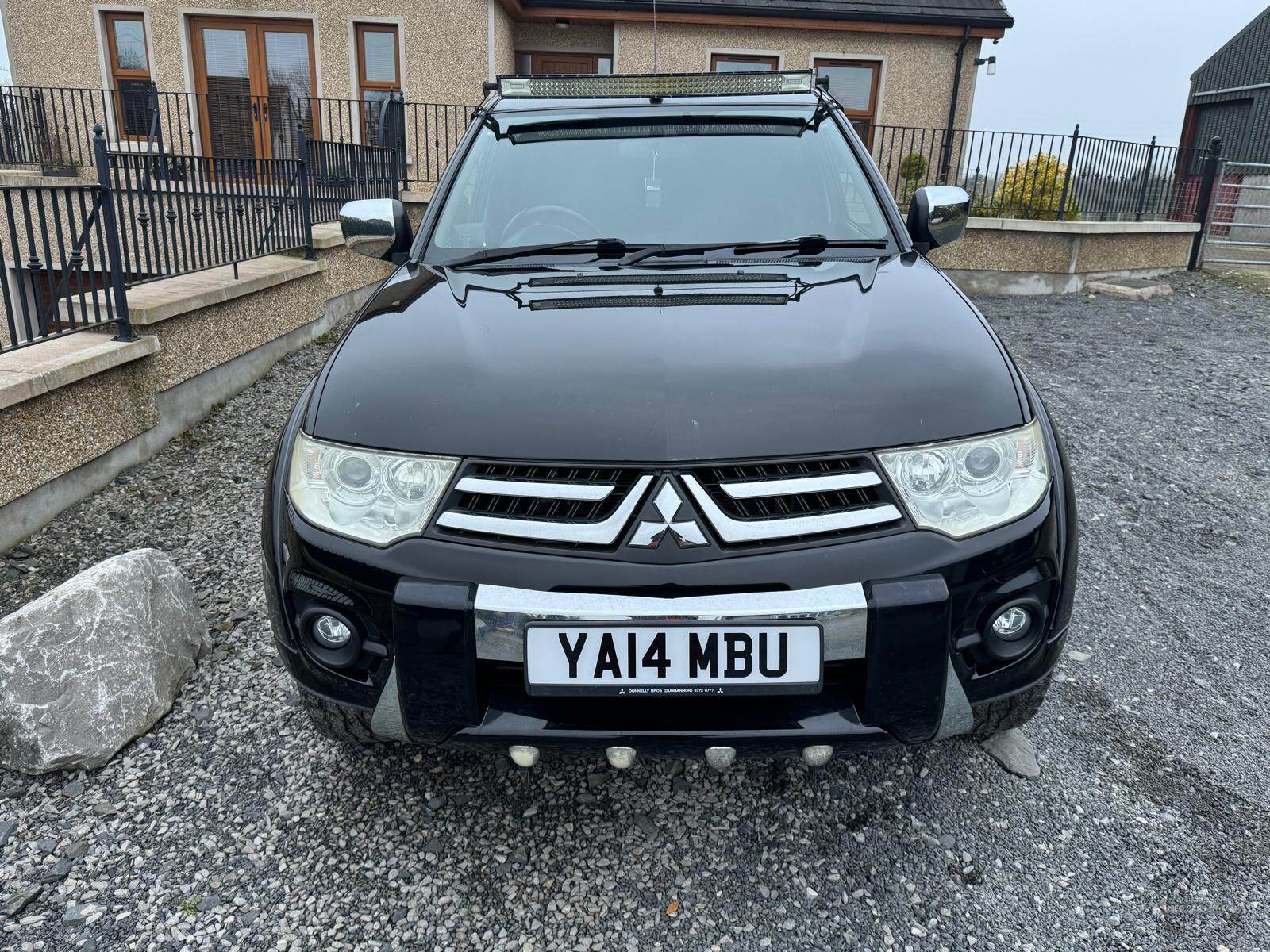 Aug 2014 Mitsubishi L200 D/Cab DI-D Warrior II 4WD 176Bhp [2010]