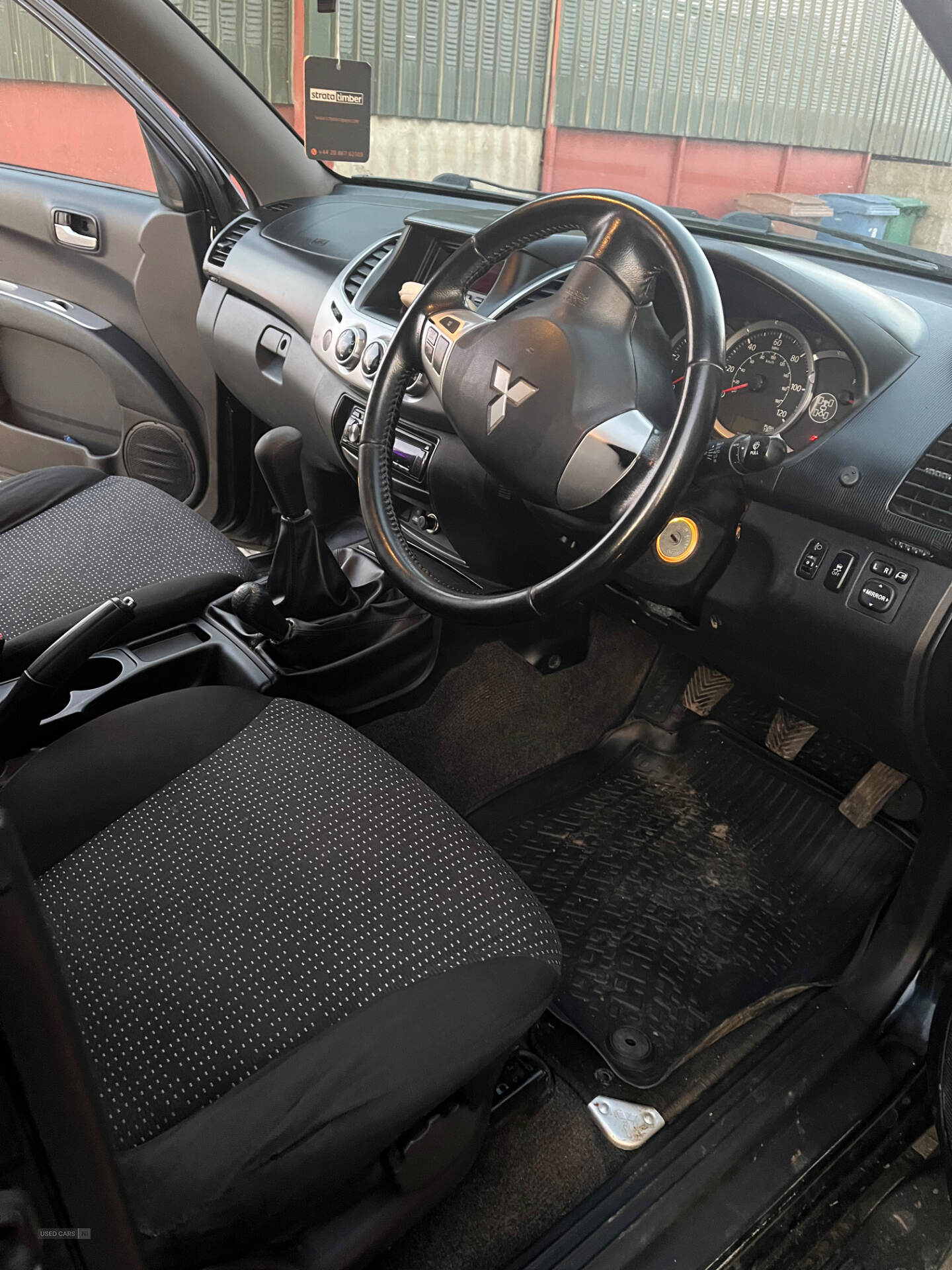 Aug 2014 Mitsubishi L200 D/Cab DI-D Warrior II 4WD 176Bhp [2010]
