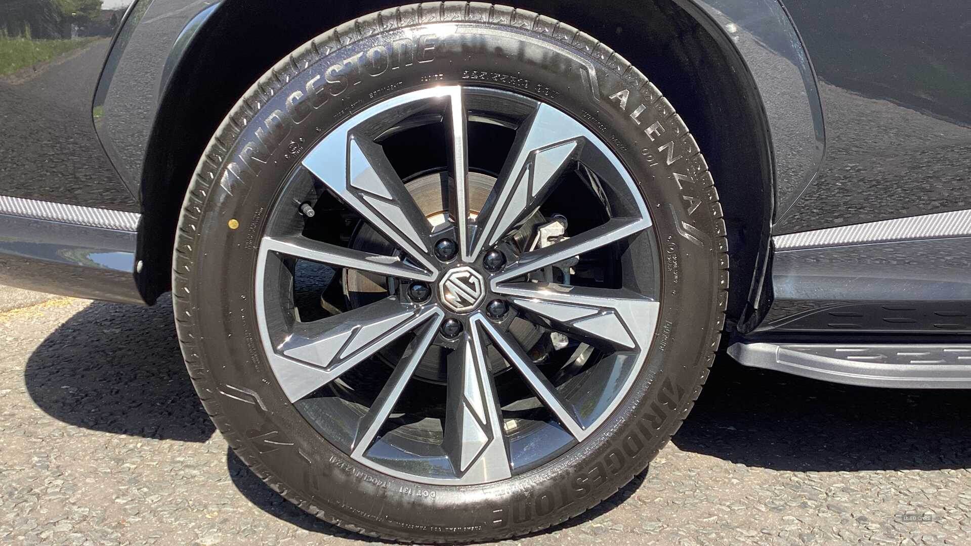 Oct 2024 MG HS 1.5 T-GDI PHEV Trophy 5dr Auto