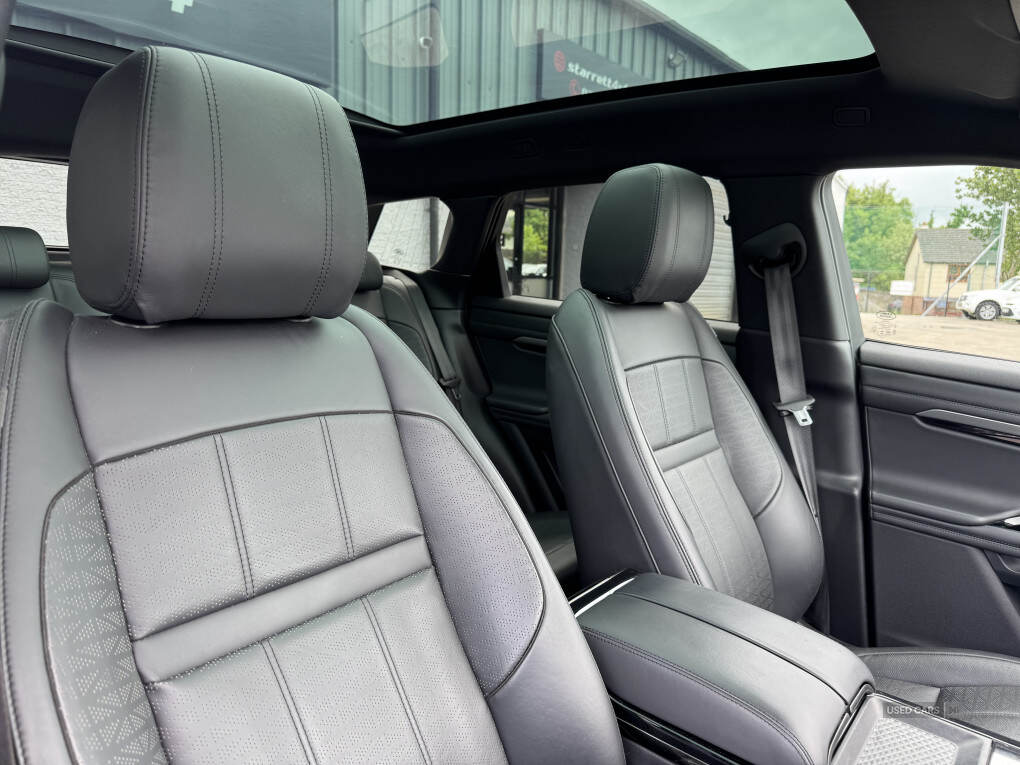 Mar 2019 Land Rover Range Rover Evoque 2.0 D180 R-Dynamic HSE 5dr Auto