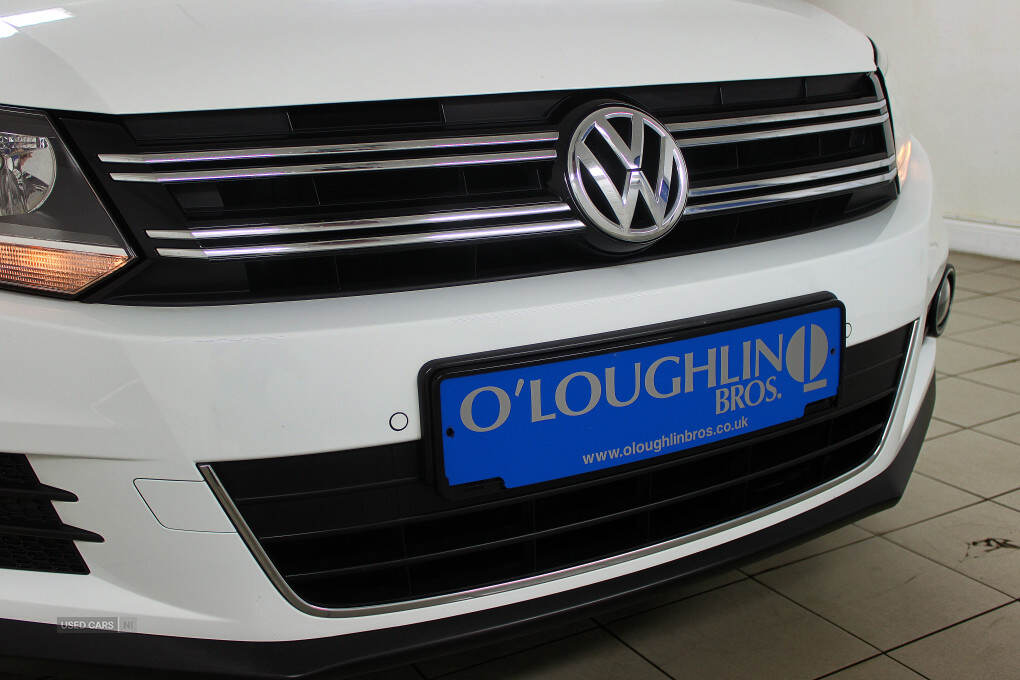 Mar 2016 Volkswagen Tiguan 2.0 TDi BlueMotion Tech Match Edition 150 5dr DSG