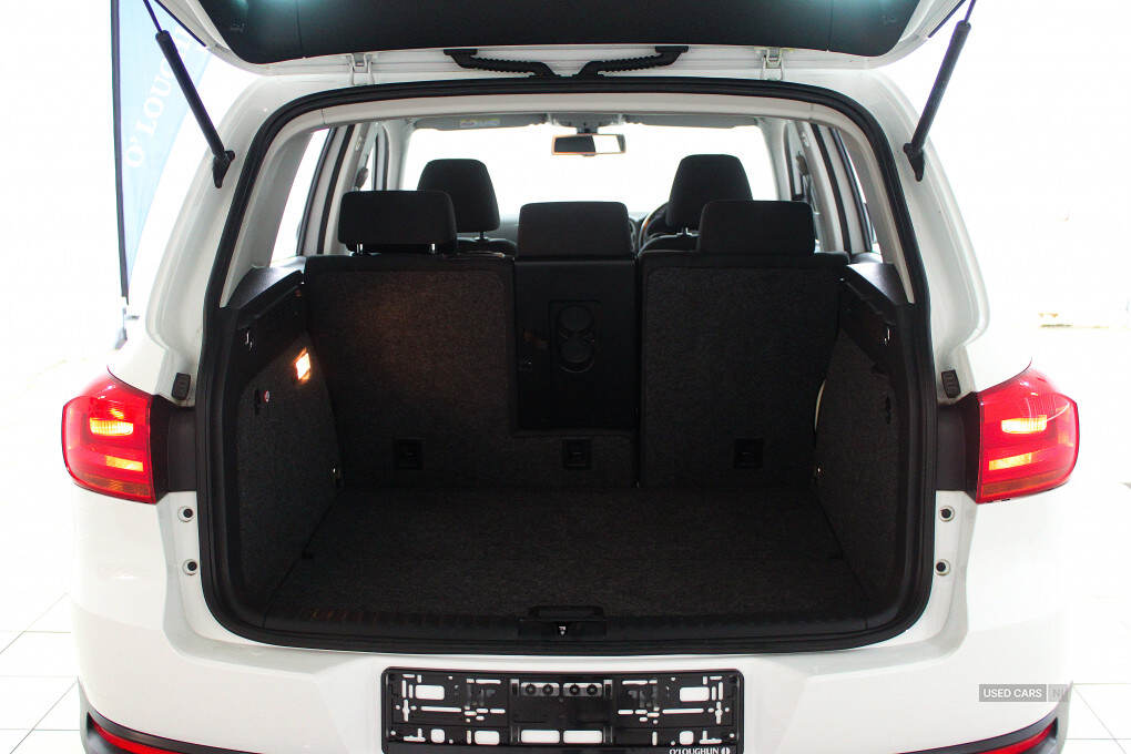 Mar 2016 Volkswagen Tiguan 2.0 TDi BlueMotion Tech Match Edition 150 5dr DSG
