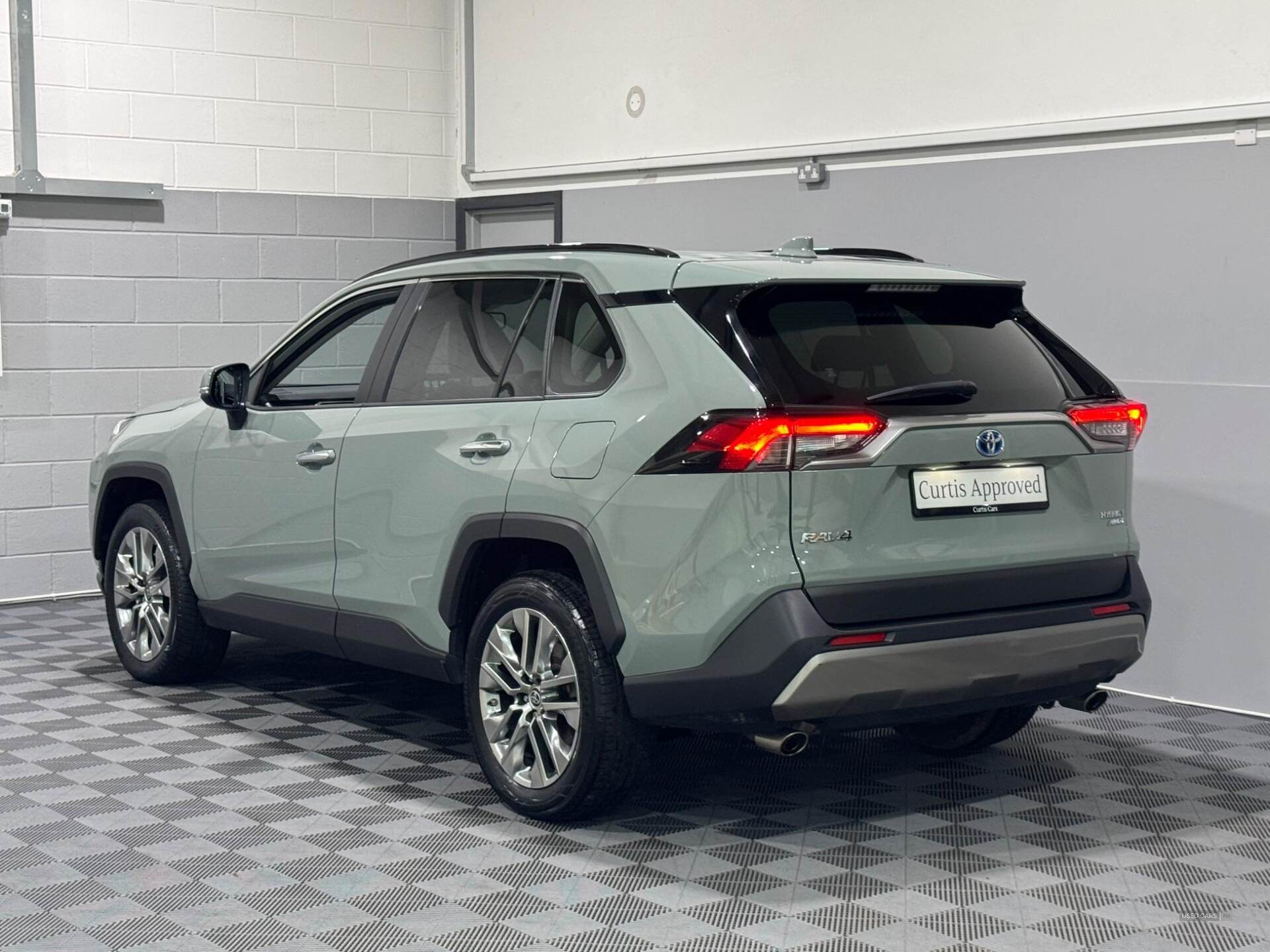 Apr 2022 Toyota RAV4 2.5 VVT-i Hybrid Excel 5dr CVT