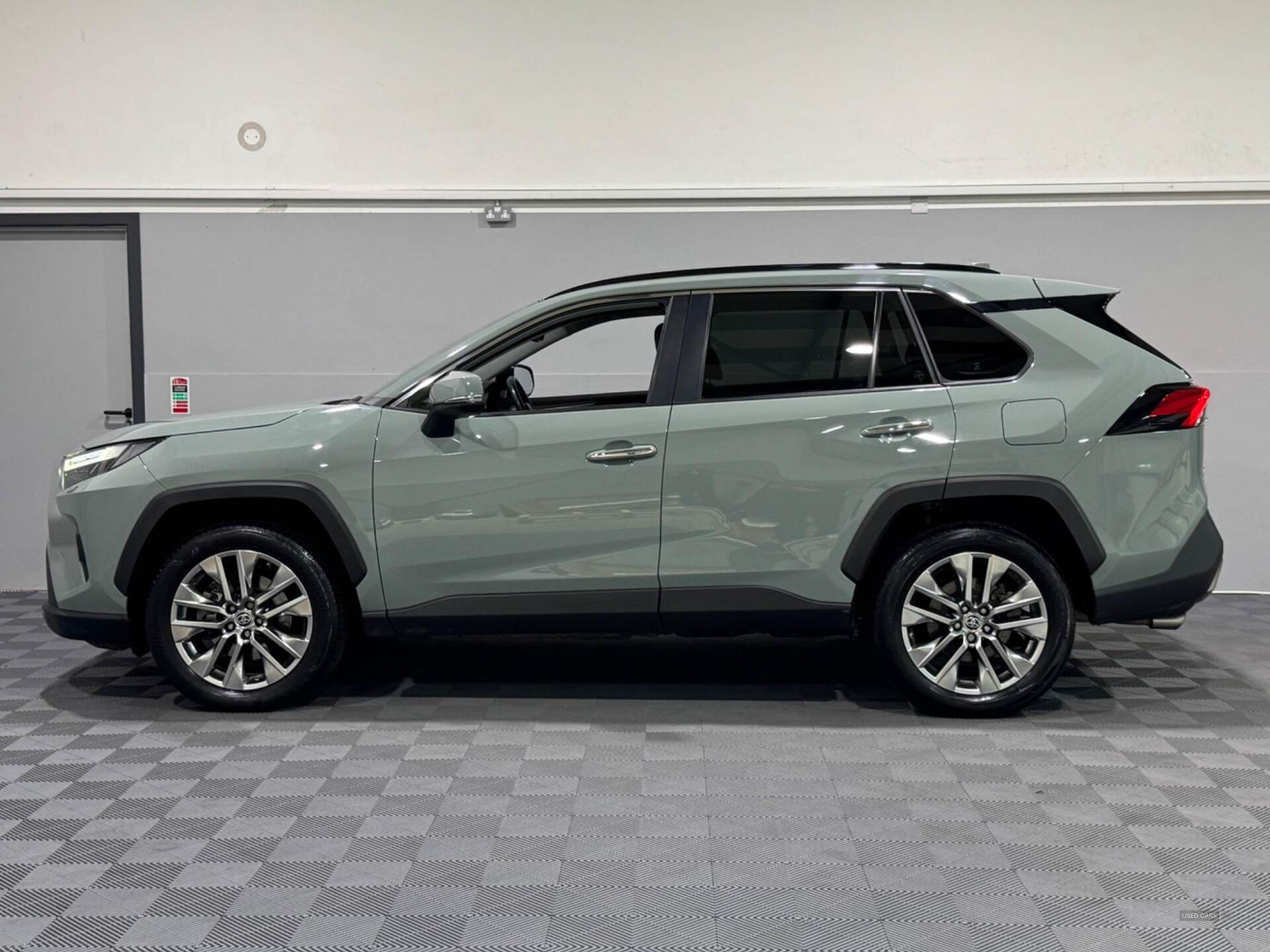 Apr 2022 Toyota RAV4 2.5 VVT-i Hybrid Excel 5dr CVT