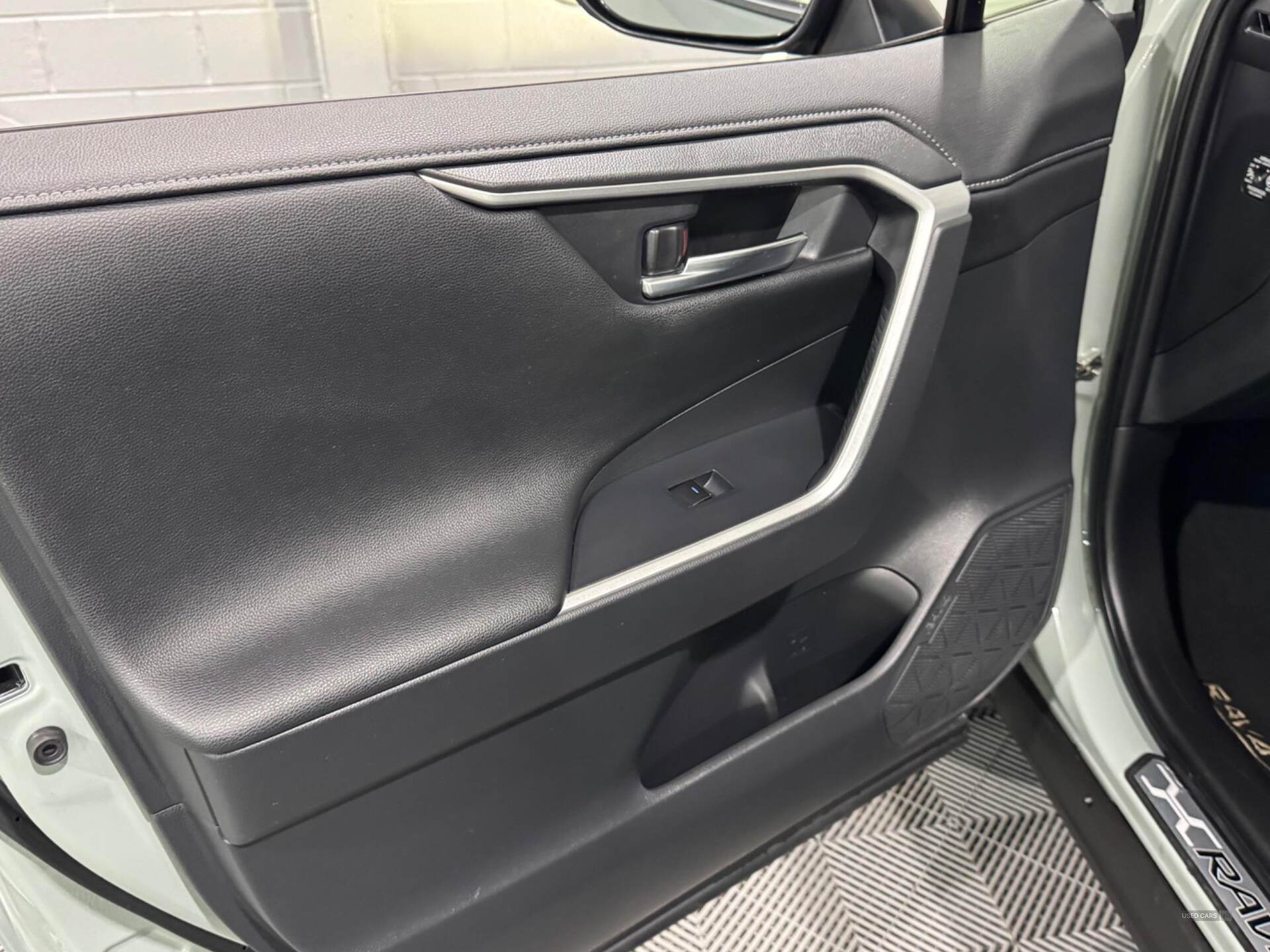 Apr 2022 Toyota RAV4 2.5 VVT-i Hybrid Excel 5dr CVT
