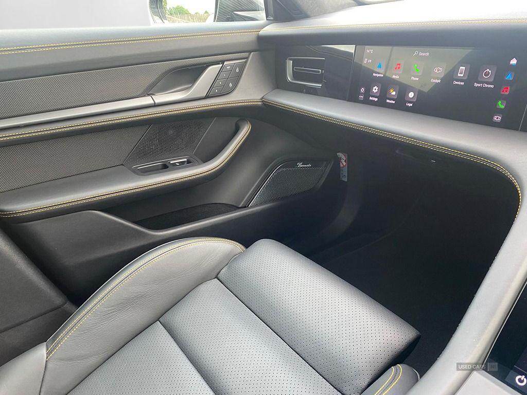 May 2022 Porsche Taycan 560kW Turbo S 93kWh 4dr Auto