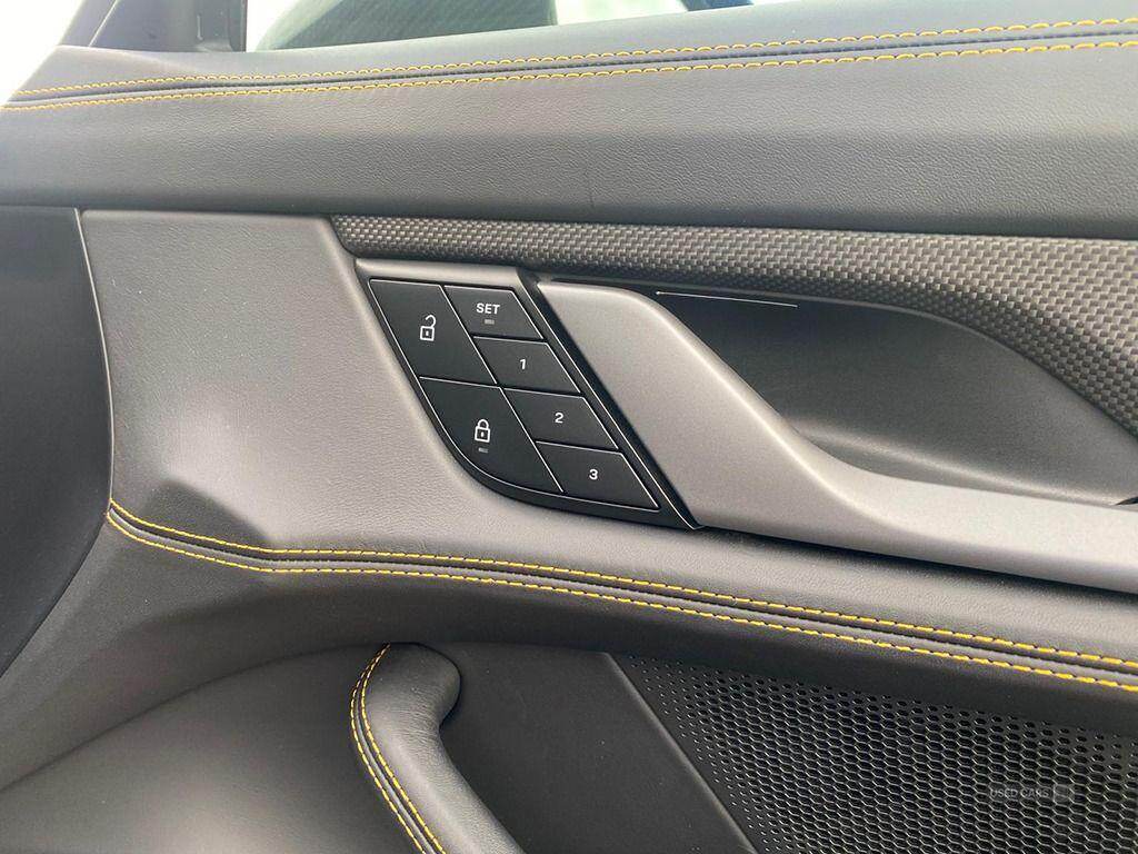May 2022 Porsche Taycan 560kW Turbo S 93kWh 4dr Auto