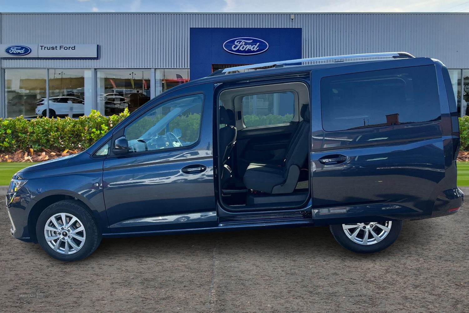 2023 Ford Grand Tourneo Connect Titanium 1.5 EcoBoost 114ps, SAT NAV, HEATED FRONT SEATS, CRUISE CONTROL