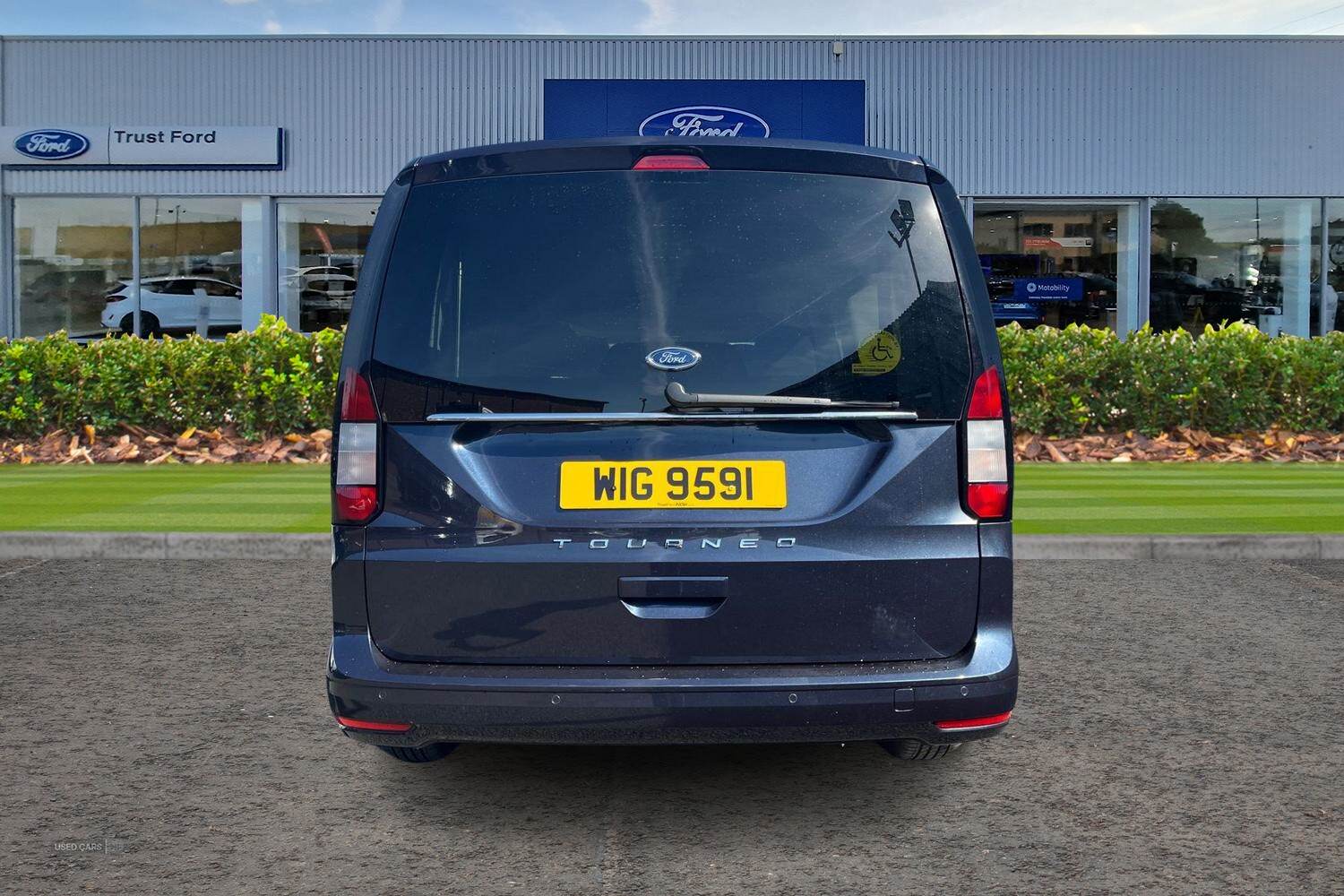 2023 Ford Grand Tourneo Connect Titanium 1.5 EcoBoost 114ps, SAT NAV, HEATED FRONT SEATS, CRUISE CONTROL