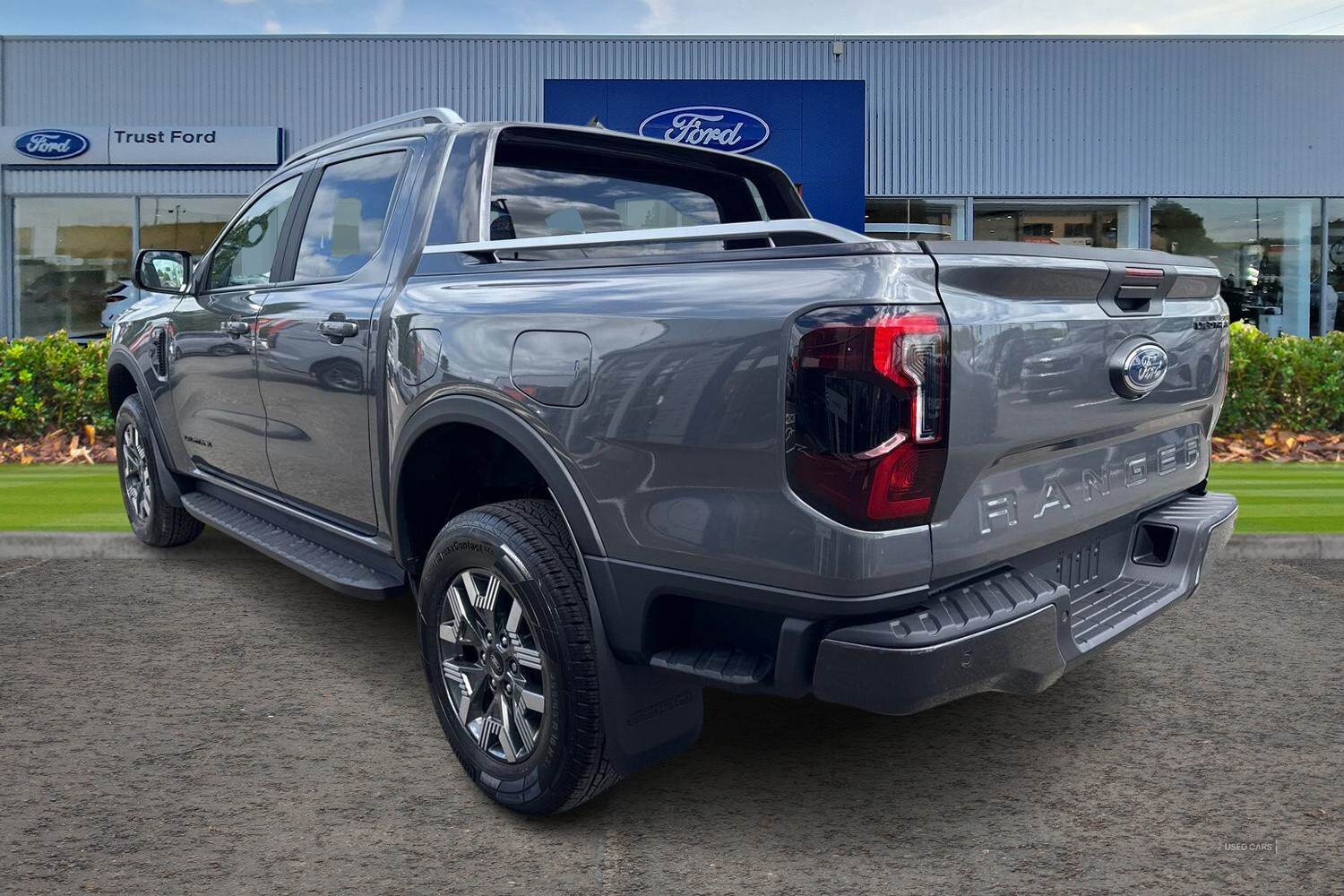   Ford Ranger Wildtrak AUTO 2.3L EcoBoost 281PS PHEV 10 Speed 4x4 Double Cab, POWER ROLLER SHUTTER, STYLING PACK, IN STOCK