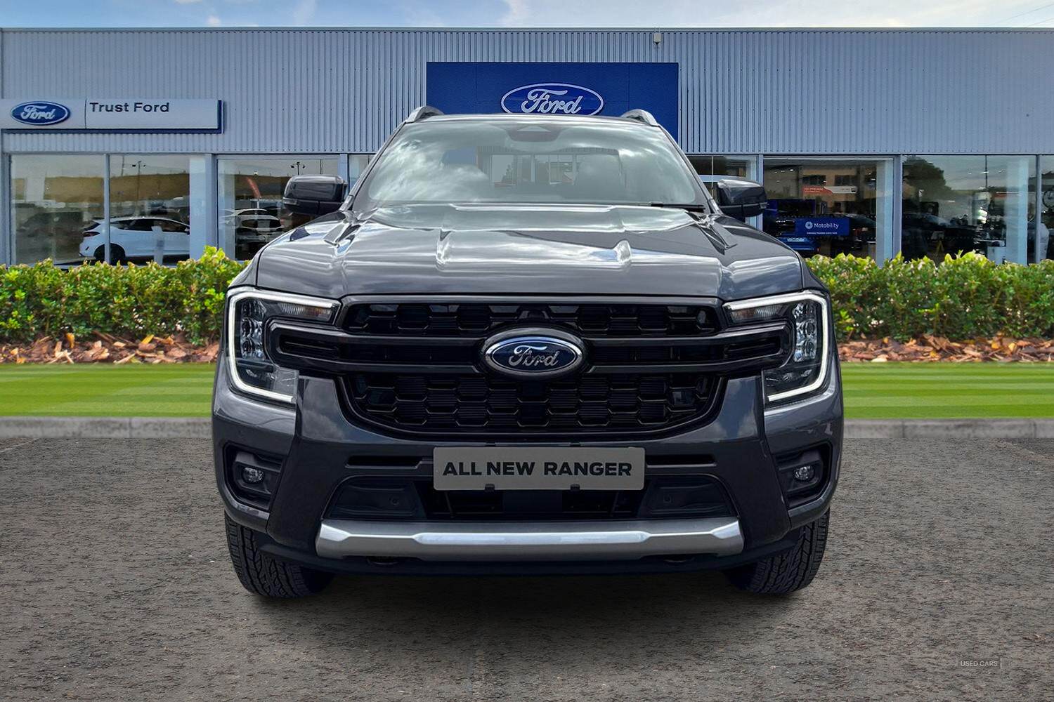   Ford Ranger Wildtrak AUTO 2.3L EcoBoost 281PS PHEV 10 Speed 4x4 Double Cab, POWER ROLLER SHUTTER, STYLING PACK, IN STOCK