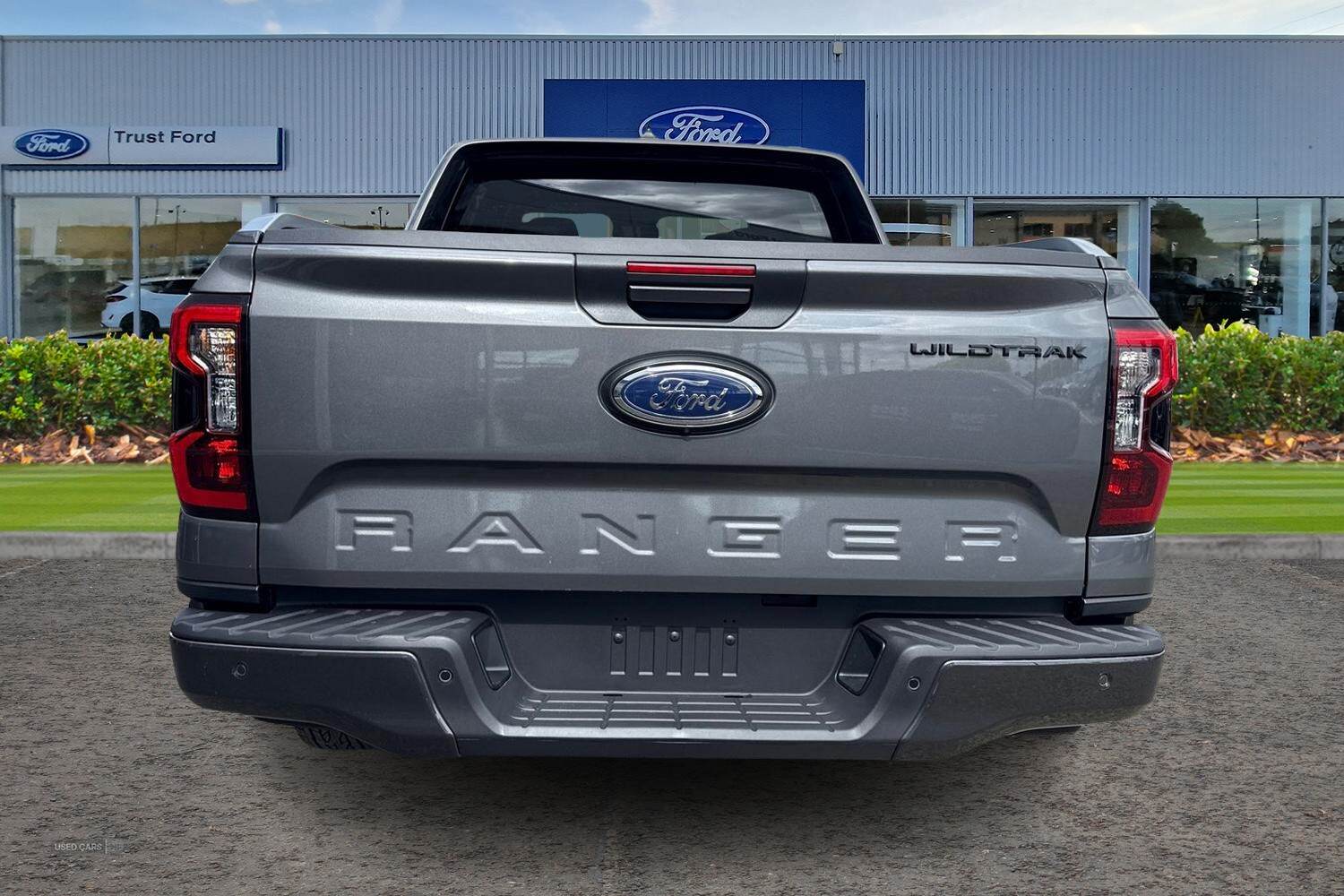   Ford Ranger Wildtrak AUTO 2.3L EcoBoost 281PS PHEV 10 Speed 4x4 Double Cab, POWER ROLLER SHUTTER, STYLING PACK, IN STOCK