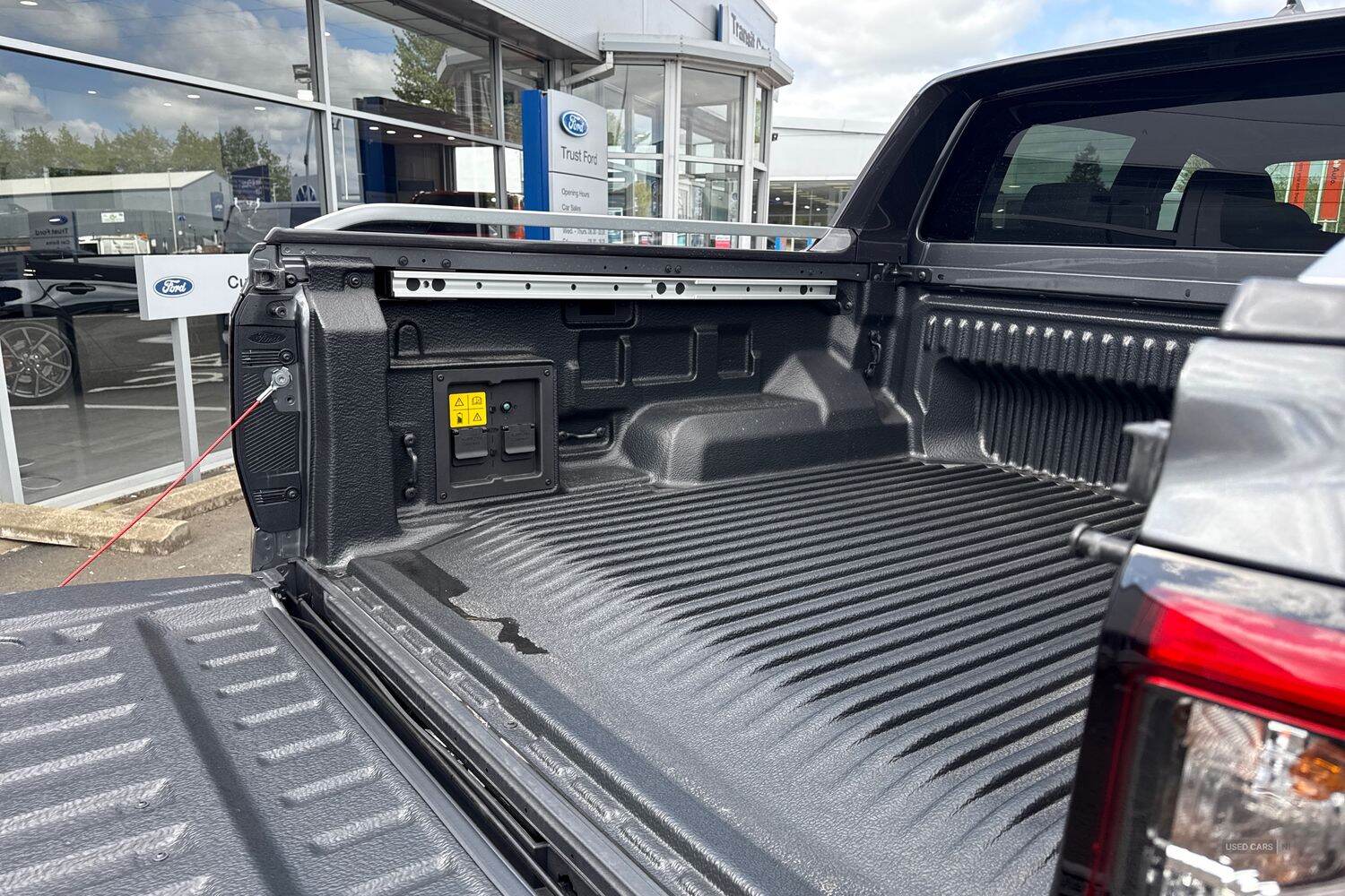   Ford Ranger Wildtrak AUTO 2.3L EcoBoost 281PS PHEV 10 Speed 4x4 Double Cab, POWER ROLLER SHUTTER, STYLING PACK, IN STOCK
