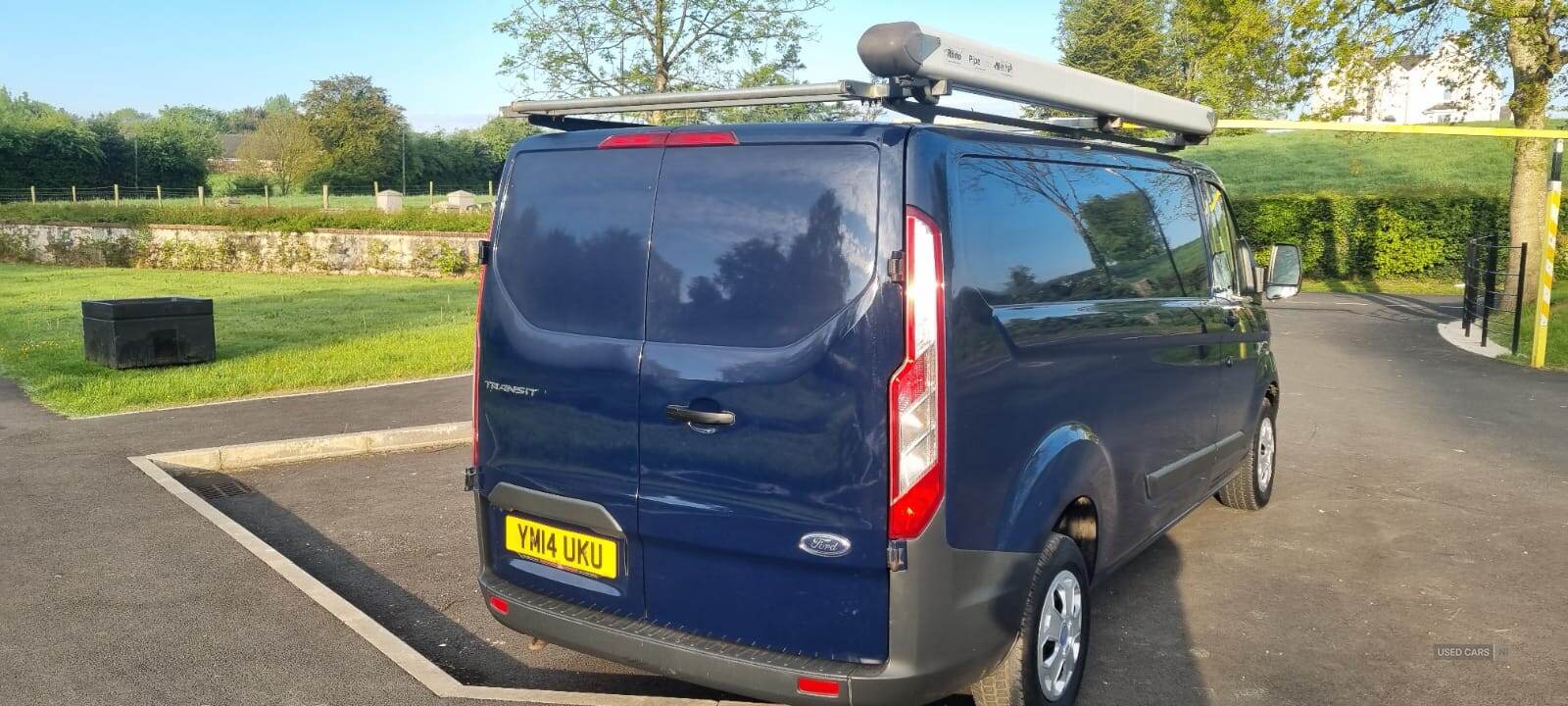 Aug 2014 Ford Transit Custom 2.2 TDCi 100ps Low Roof Van