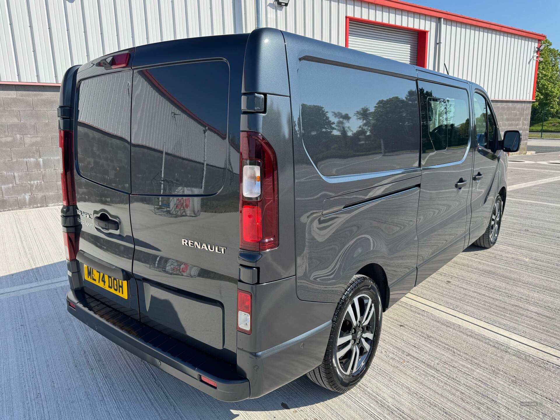 Nov 2024 Renault Trafic LL30 Blue dCi 170 Extra Sport[Safety] Crew Van EDC