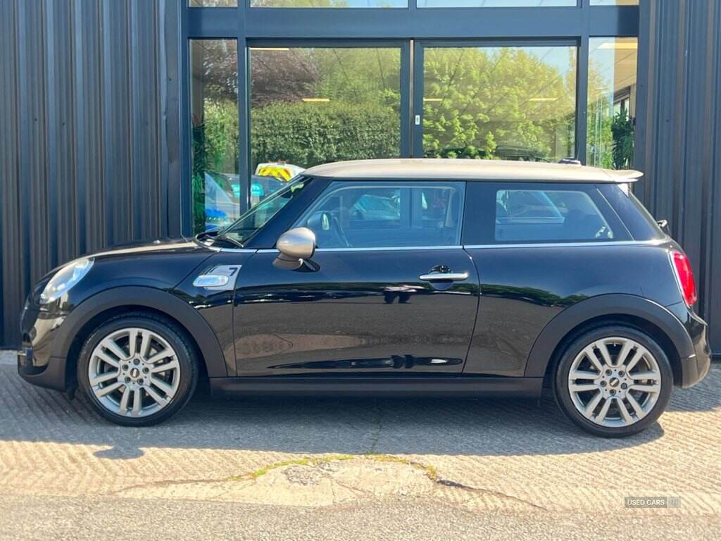 May 2017 MINI Hatch 2.0 Cooper S Seven 3dr