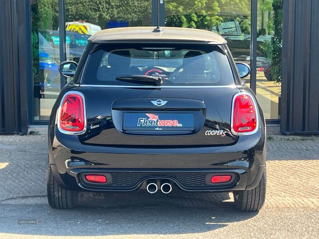 May 2017 MINI Hatch 2.0 Cooper S Seven 3dr