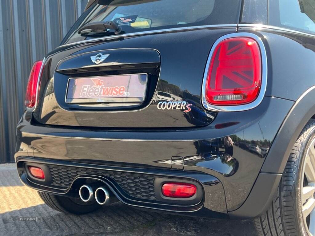 May 2017 MINI Hatch 2.0 Cooper S Seven 3dr