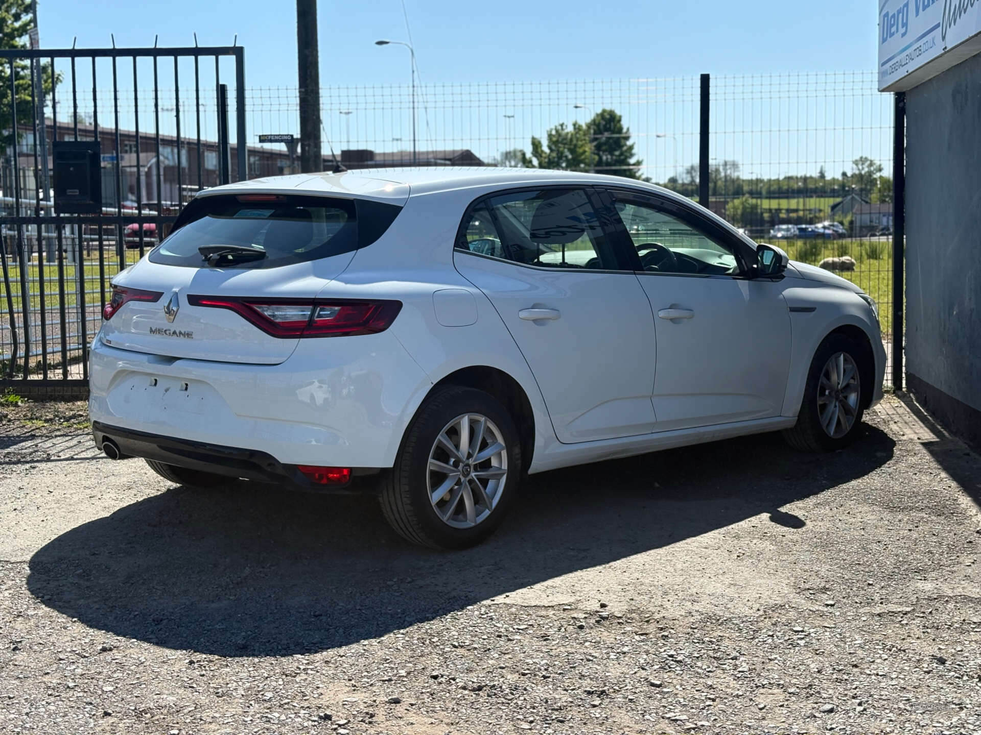 Aug 2018 Renault Megane 1.5 dCi Dynamique Nav 5dr