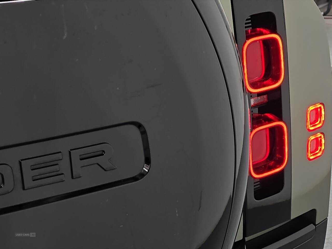 Mar 2024 Land Rover Defender 3.0 D250 X-Dynamic HSE 110 5dr Auto