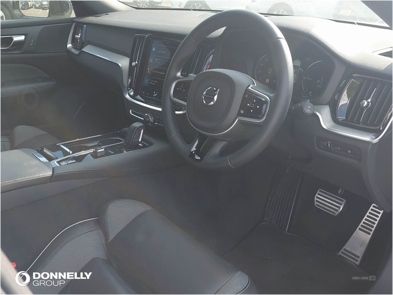 Sep 2021 Volvo V60 2.0 T6 Recharge PHEV R DESIGN 5dr AWD Auto