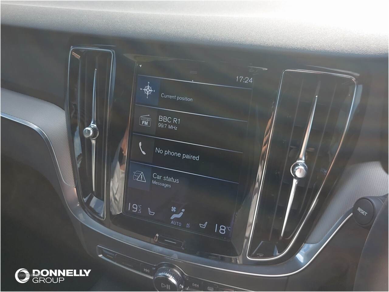 Sep 2021 Volvo V60 2.0 T6 Recharge PHEV R DESIGN 5dr AWD Auto