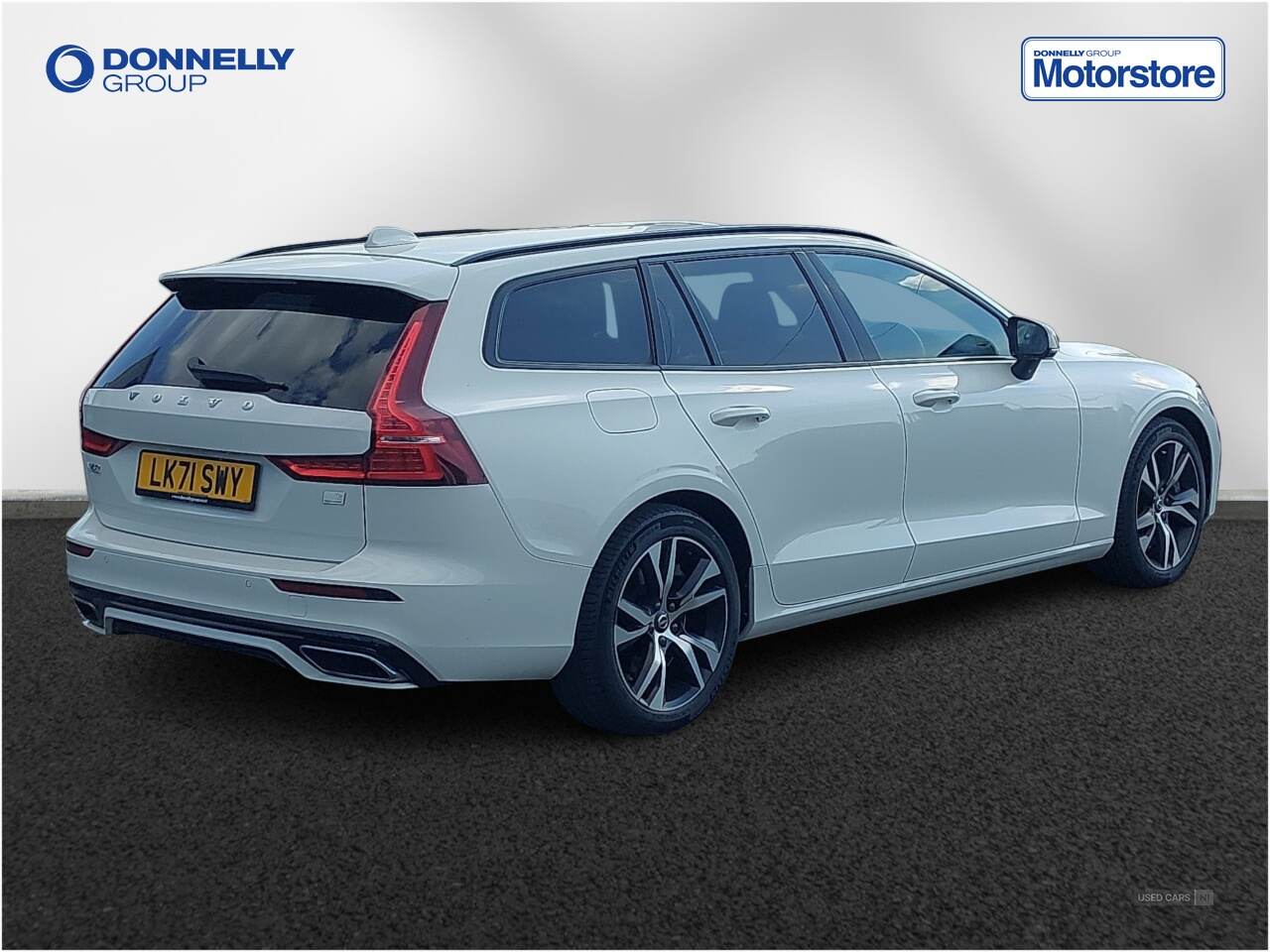 Sep 2021 Volvo V60 2.0 T6 Recharge PHEV R DESIGN 5dr AWD Auto
