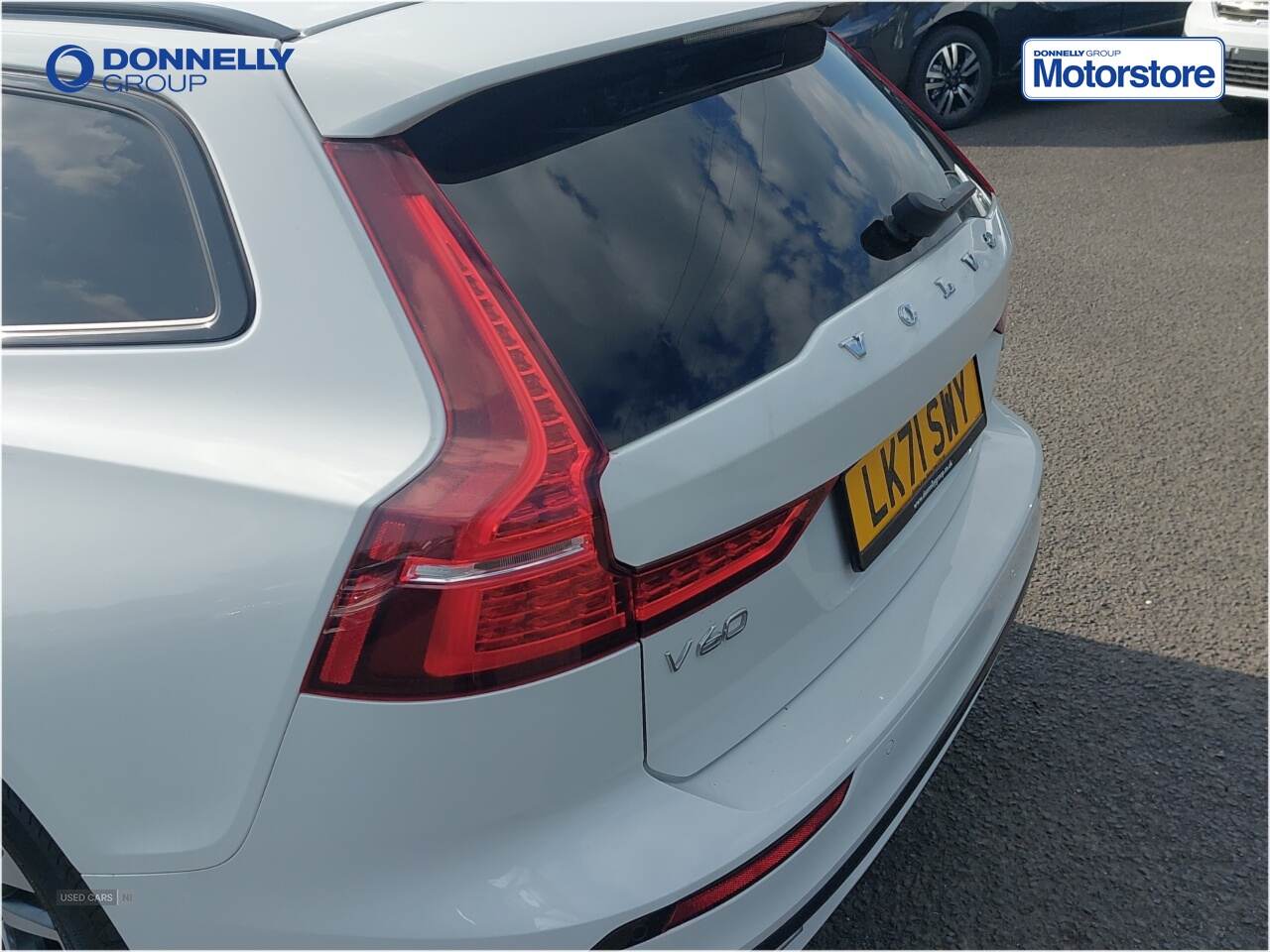 Sep 2021 Volvo V60 2.0 T6 Recharge PHEV R DESIGN 5dr AWD Auto