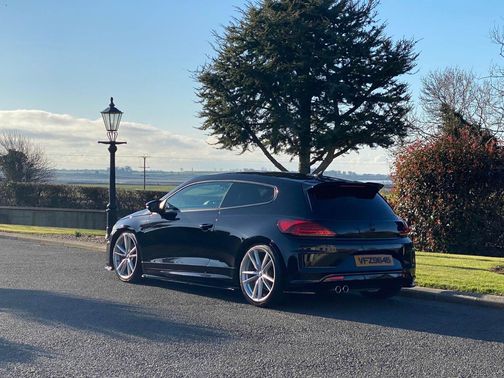 Feb 2015 Volkswagen Scirocco 2.0 TDi 184 BlueMotion Tech R-Line 3dr