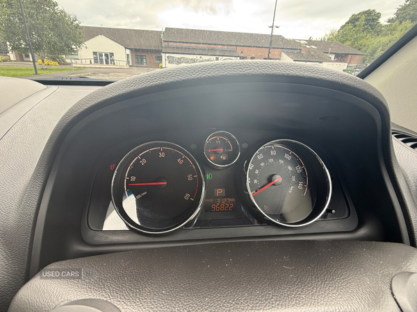 Vauxhall Antara DIESEL ESTATE in Antrim
