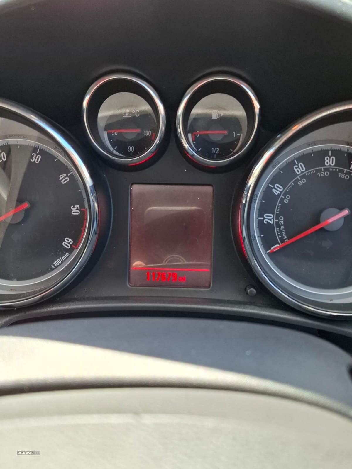Sep 2015 Vauxhall Astra 1.6 CDTi 16V ecoFLEX Design 5dr