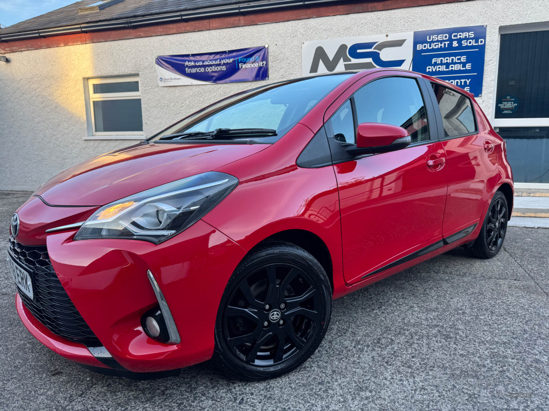 Toyota Yaris HATCHBACK in Down