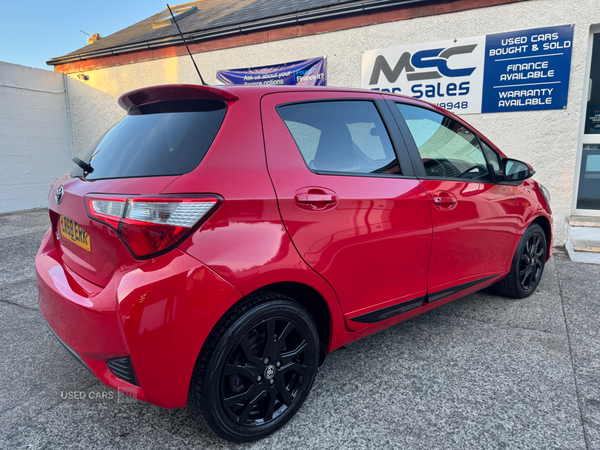 Toyota Yaris HATCHBACK in Down