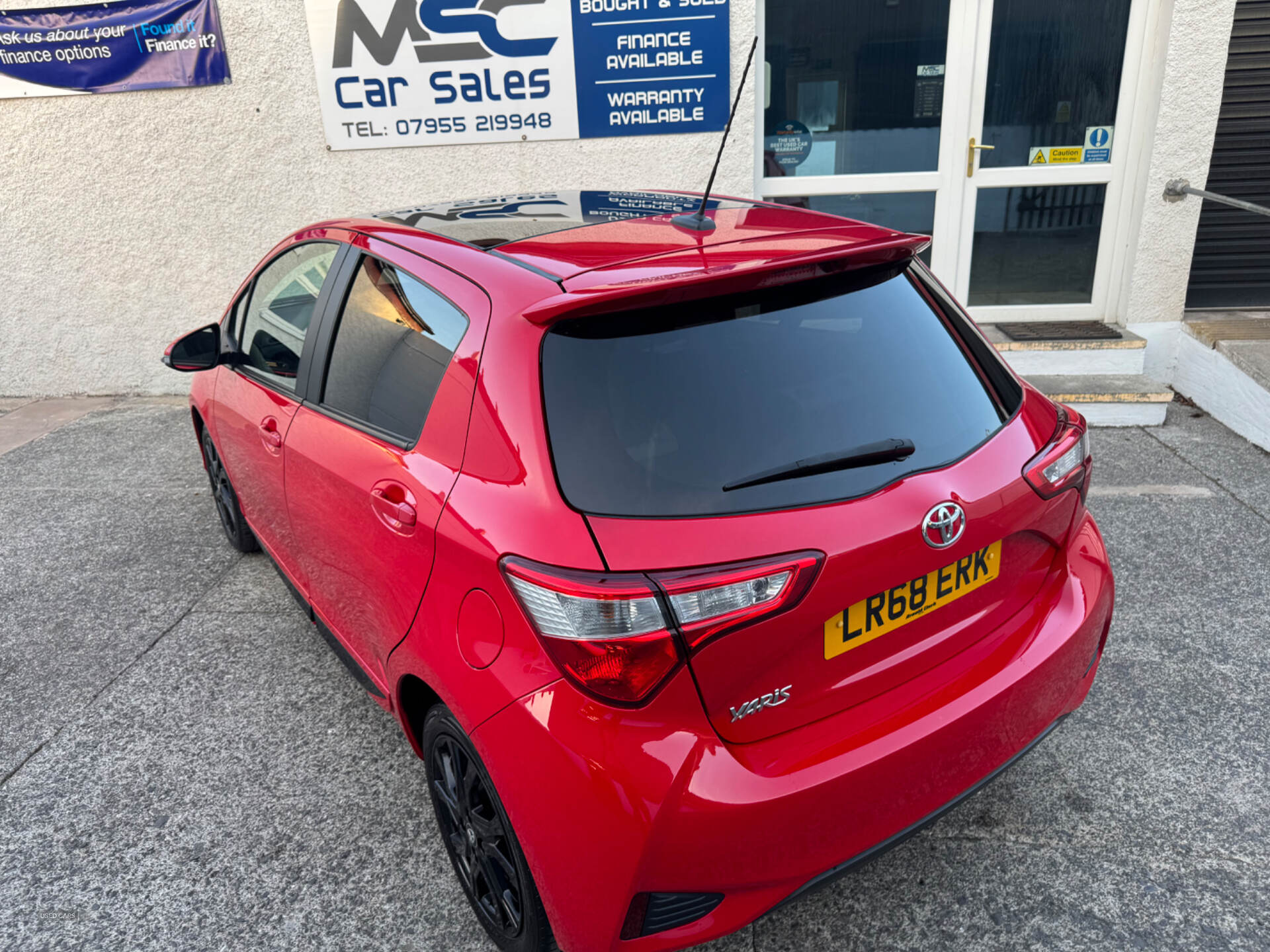 Toyota Yaris HATCHBACK in Down