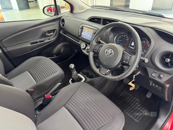 Toyota Yaris HATCHBACK in Down