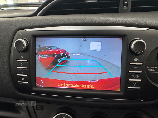 Toyota Yaris HATCHBACK in Down