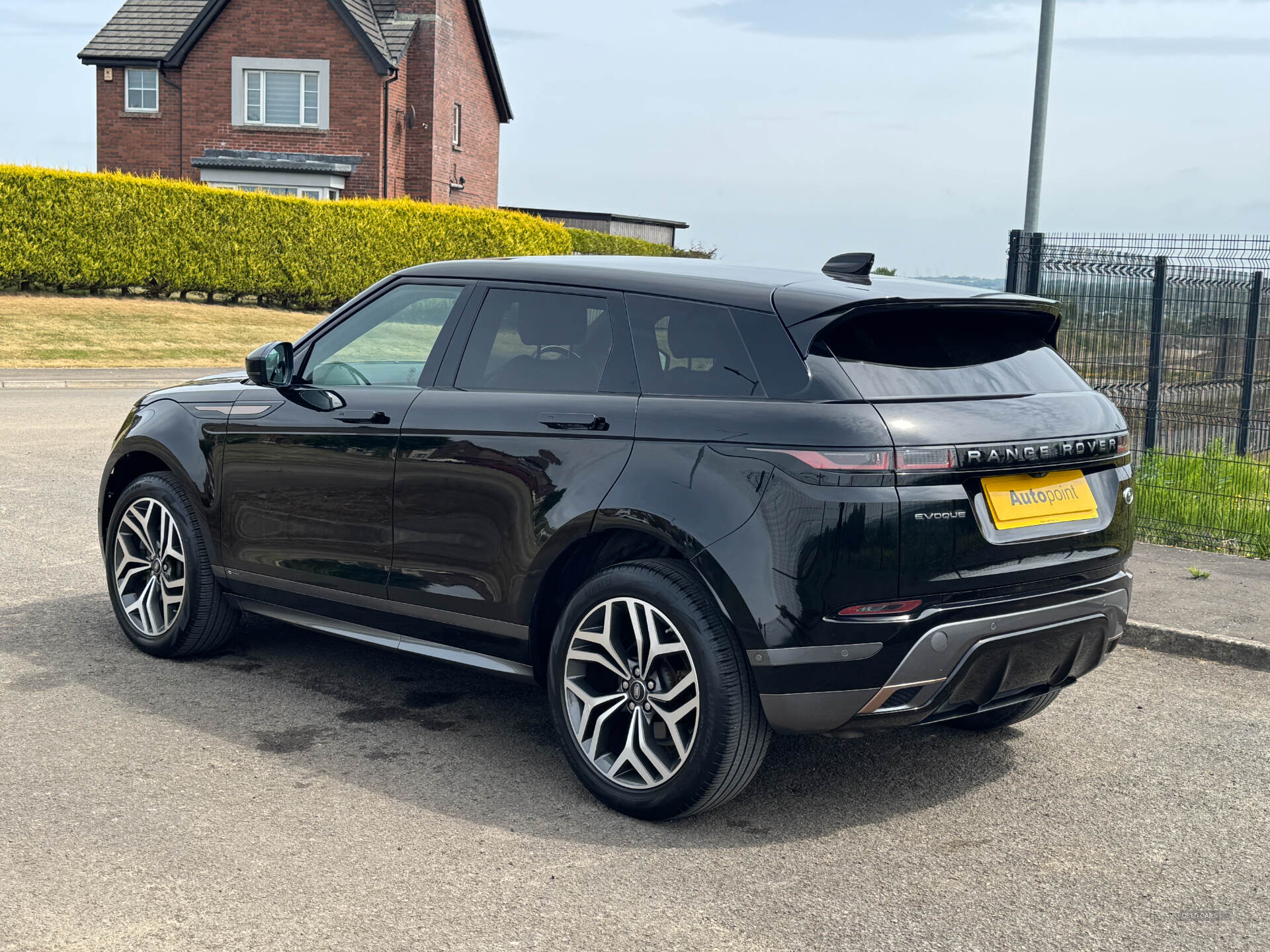 Sep 2019 Land Rover Range Rover Evoque 2.0 D180 R-Dynamic HSE 5dr Auto