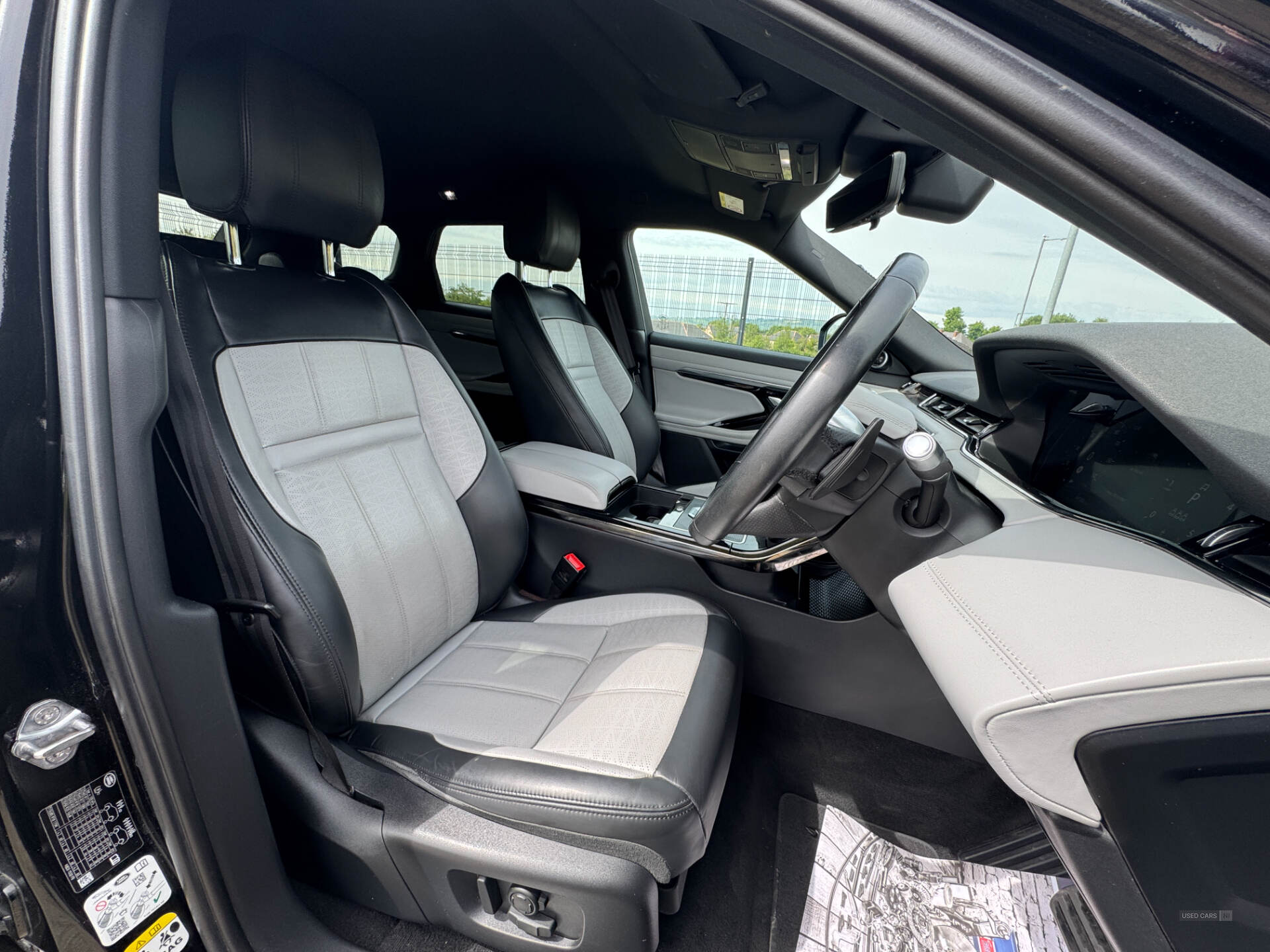 Sep 2019 Land Rover Range Rover Evoque 2.0 D180 R-Dynamic HSE 5dr Auto