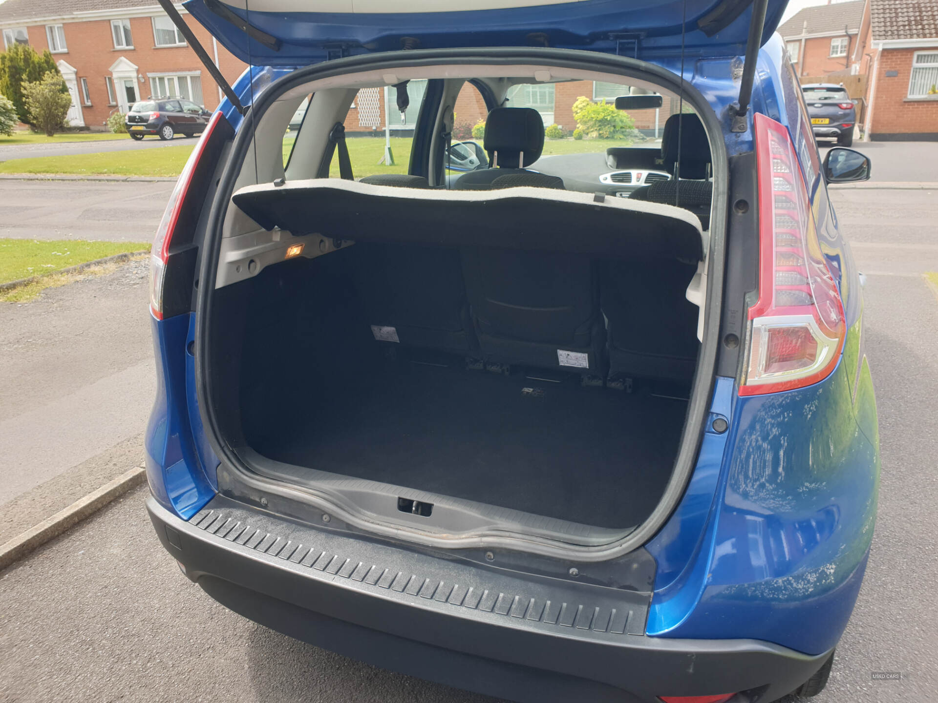 Nov 2010 Renault Scenic 1.6 VVT Dynamique TomTom 5dr