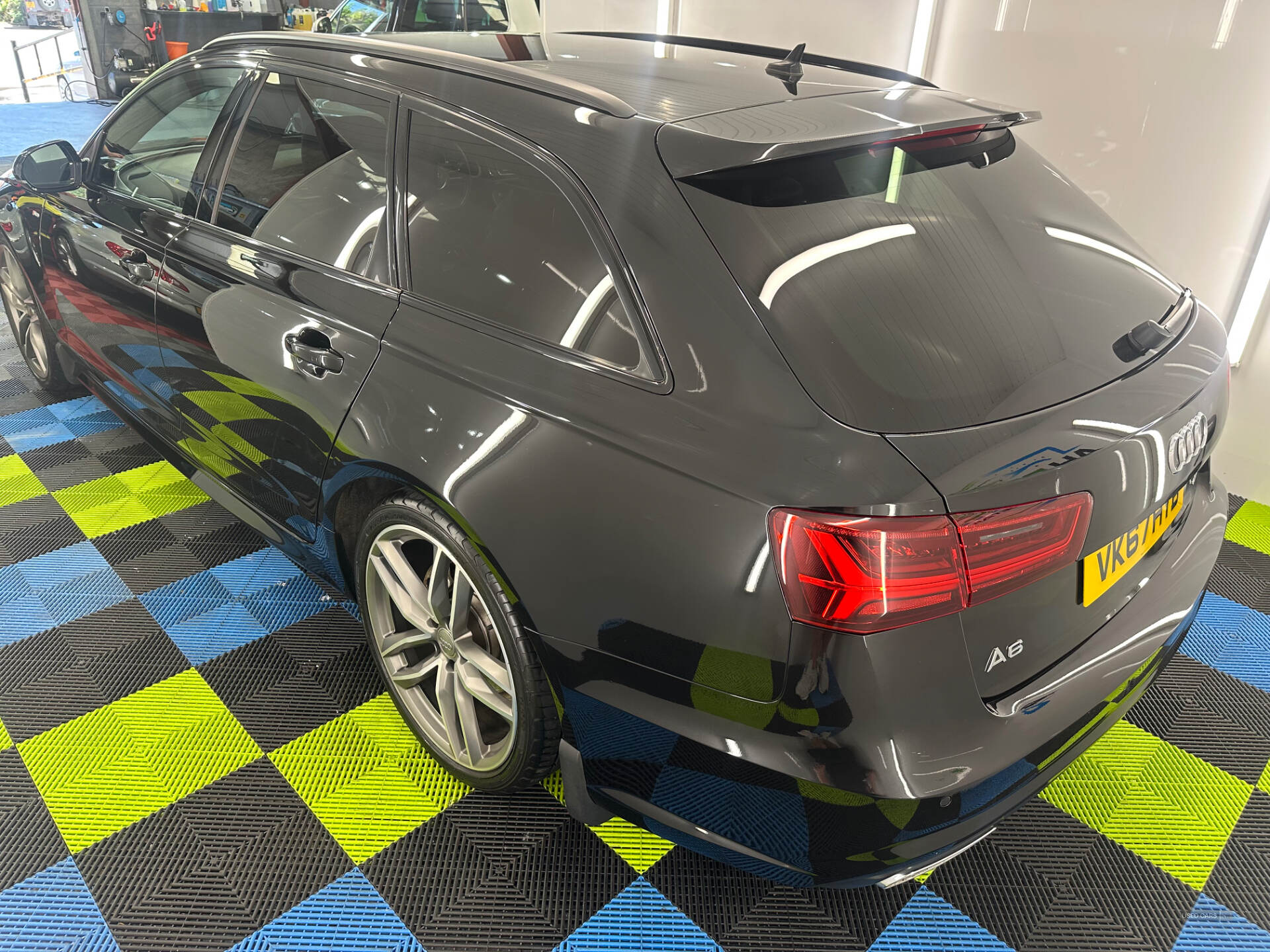 Sep 2017 Audi A6 2.0 TDI Quattro Black Edition 5dr S Tronic