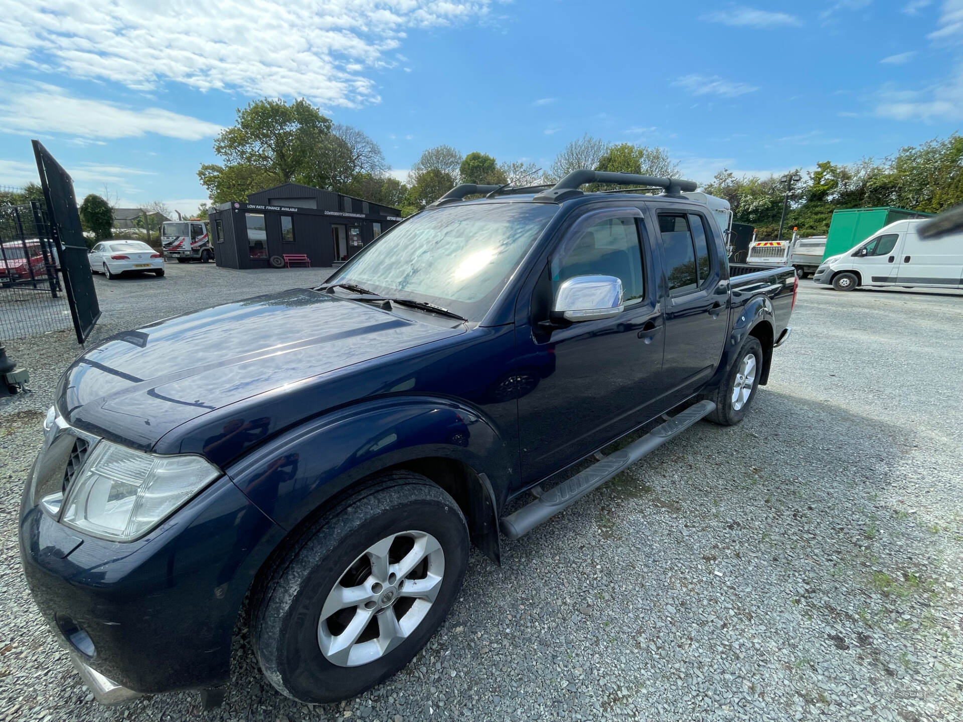 Jan 2013 Nissan Navara Double Cab Pick Up Tekna 2.5dCi 190 4WD