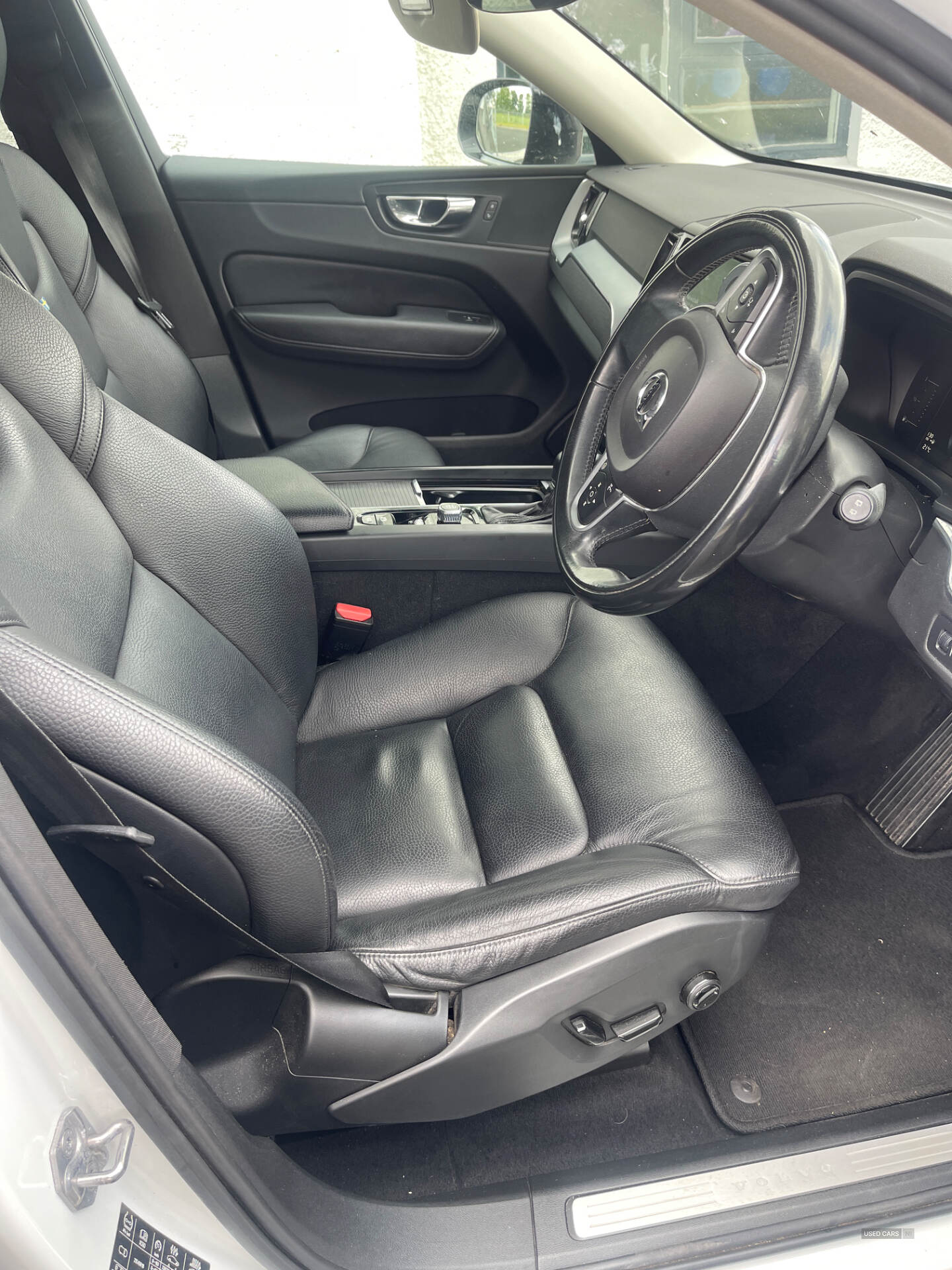 Mar 2018 Volvo XC60 2.0 D4 Momentum Pro 5dr AWD Geartronic