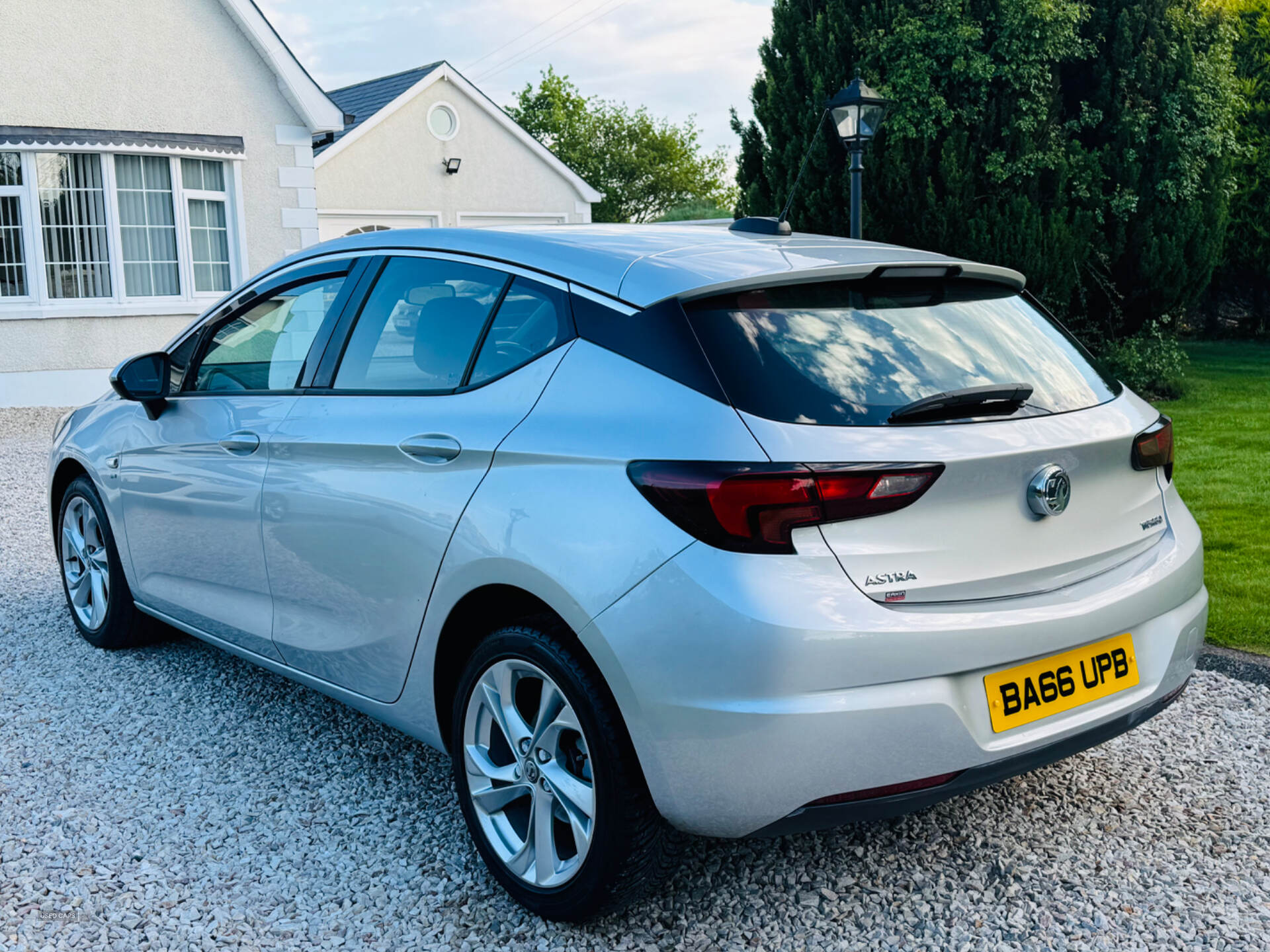 Jan 2017 Vauxhall Astra 1.4T 16V 150 SRi 5dr