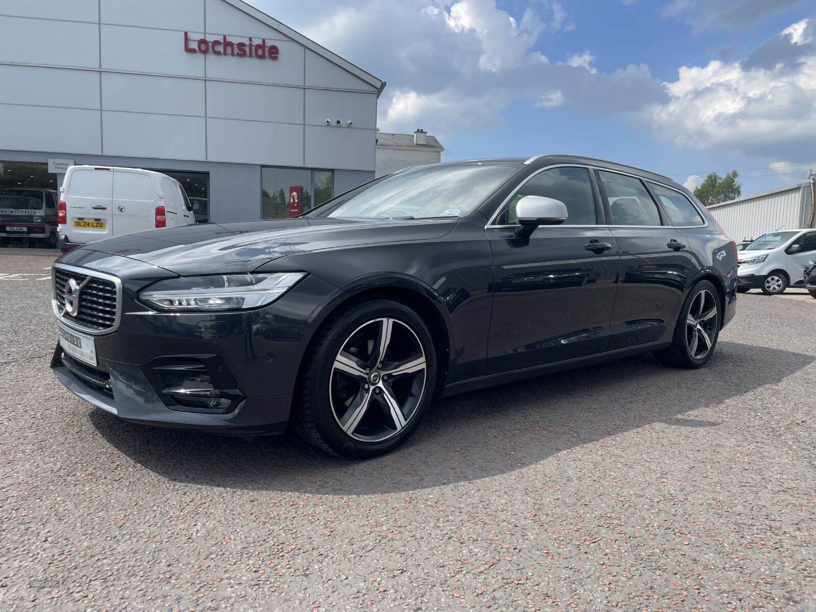 Jun 2018 Volvo V90 2.0 D4 R DESIGN 5dr Geartronic