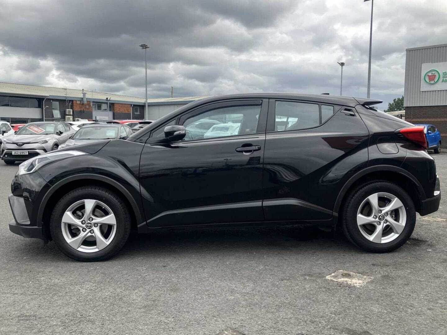 Sep 2018 Toyota C-HR 1.2T Icon 5dr