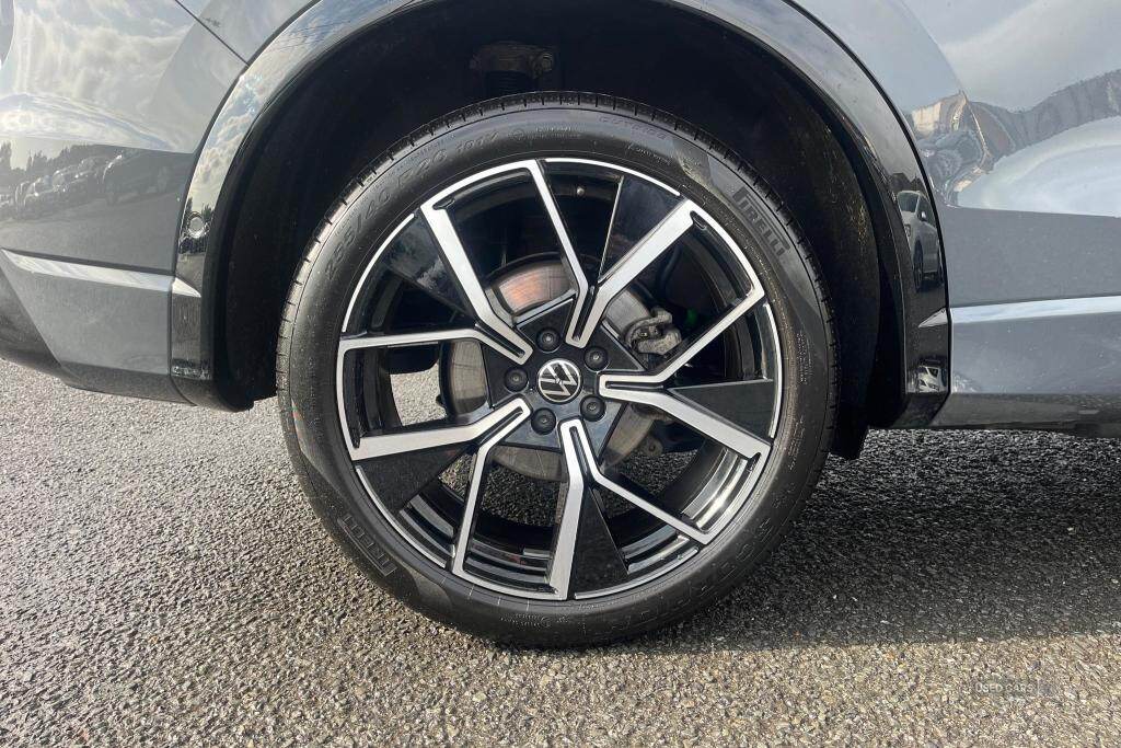 Oct 2024 Volkswagen Tiguan 2.0 TDI R-Line 5dr DSG
