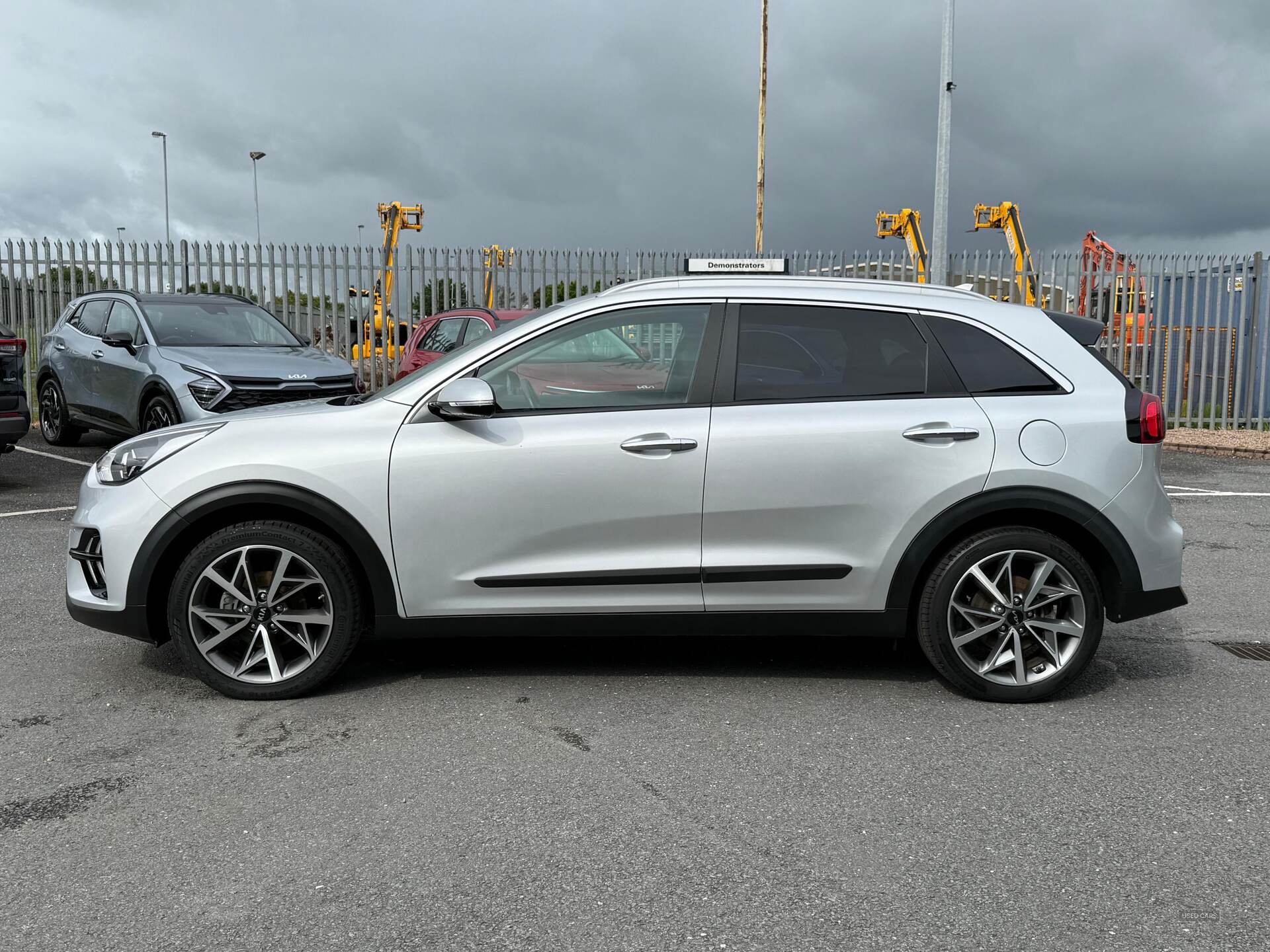 Jun 2021 Kia Niro 1.6 GDi Hybrid 3 5dr DCT