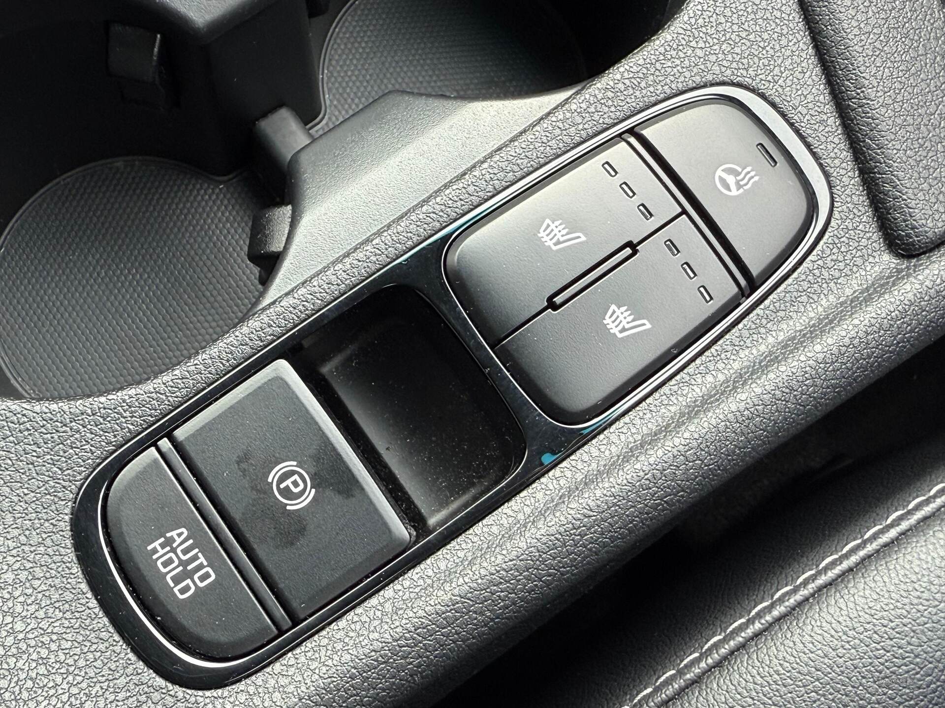 Jun 2021 Kia Niro 1.6 GDi Hybrid 3 5dr DCT
