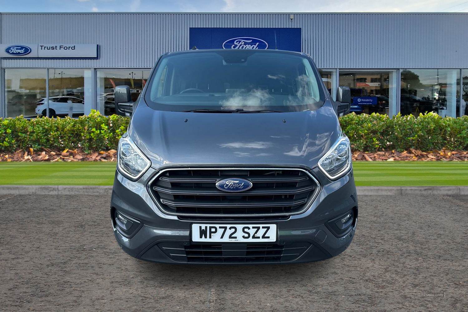 Nov 2022 Ford Transit Custom 2.0 EcoBlue 170ps Low Roof D/Cab Limited Van Auto